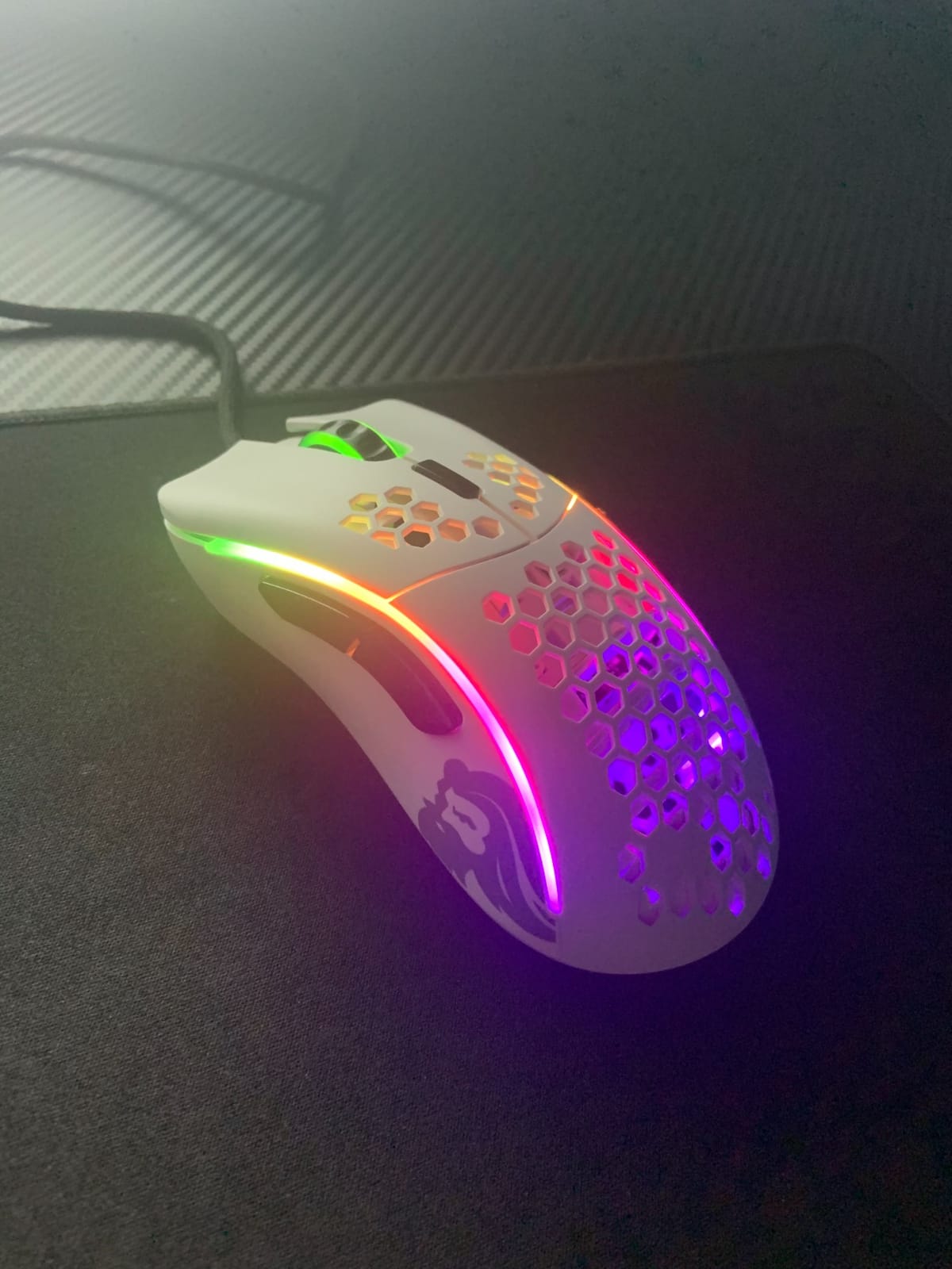 GLORIOUS Model D- (Minus) Wired Gaming Mouse - 61g Superlight Honeycomb Design, RGB, Ergonomic, Pixart 3360 Sensor, Omron Switches, PTFE Feet, 6 Buttons - Matte White customer photo 1