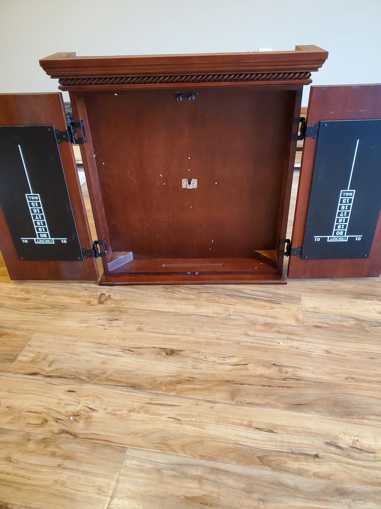 GSE Pro Solid Wood Classic Dartboard Cabinet Set, Deluxe Walnut customer photo 1