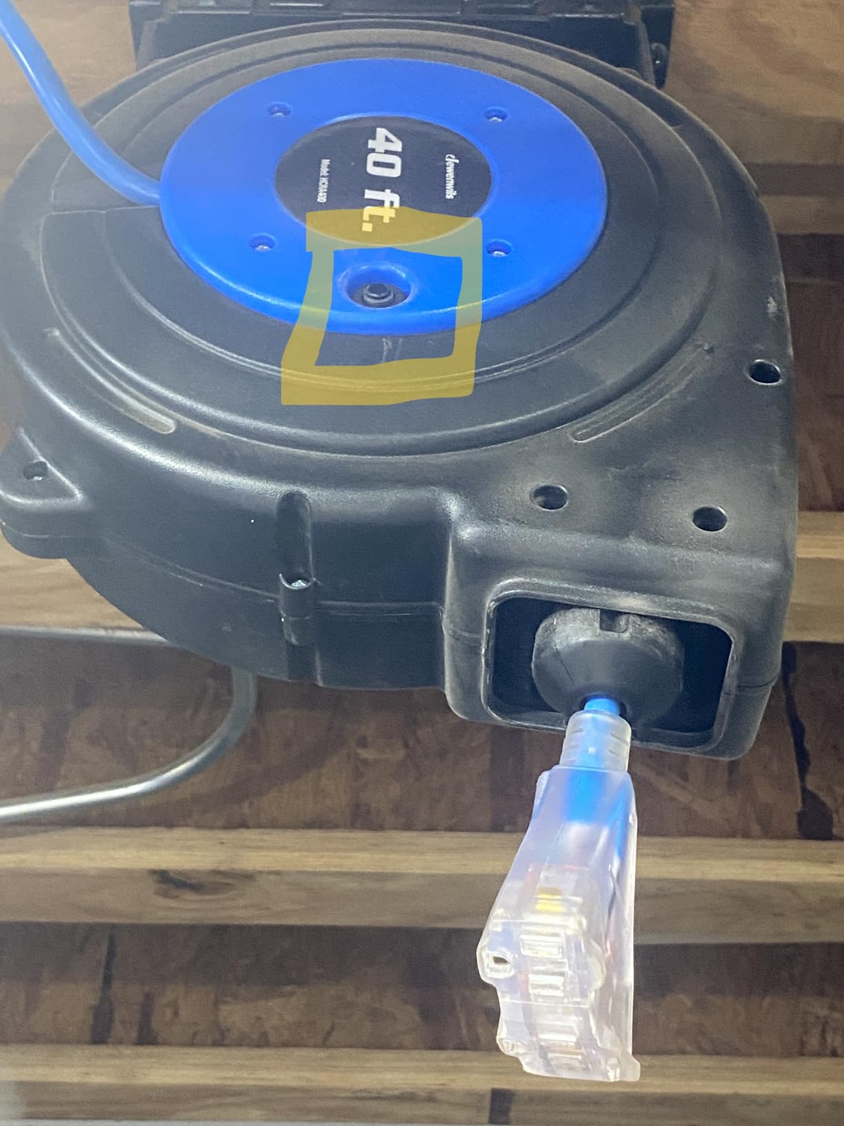 DEWENWILS 40FT Retractable Extension Cord Reel, 12AWG, 15A, UL Listed, Blue customer photo 2