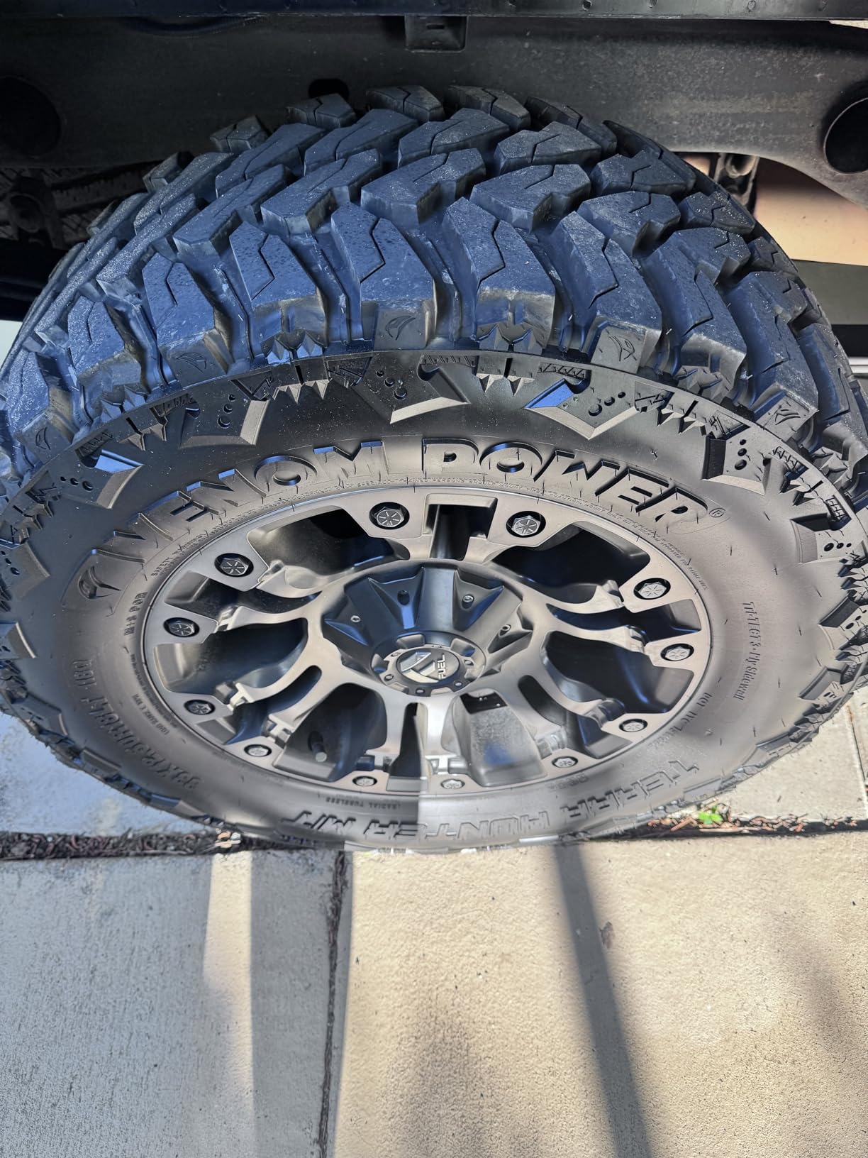 Venom Power Terra Hunter M/T LT35X12.50R20 Mud Terrain 121Q E (10 Ply) Tire customer photo 2