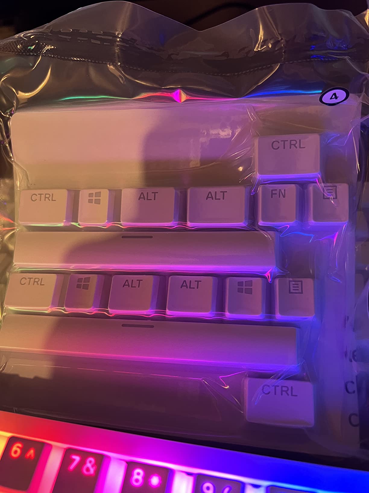 SteelSeries PRISMCAPS - Double Shot Pudding-Style Keycaps - Durable PBT Thermoplastic - Compatible with a Wide Range of Mechanical Keyboards - Black customer photo 1