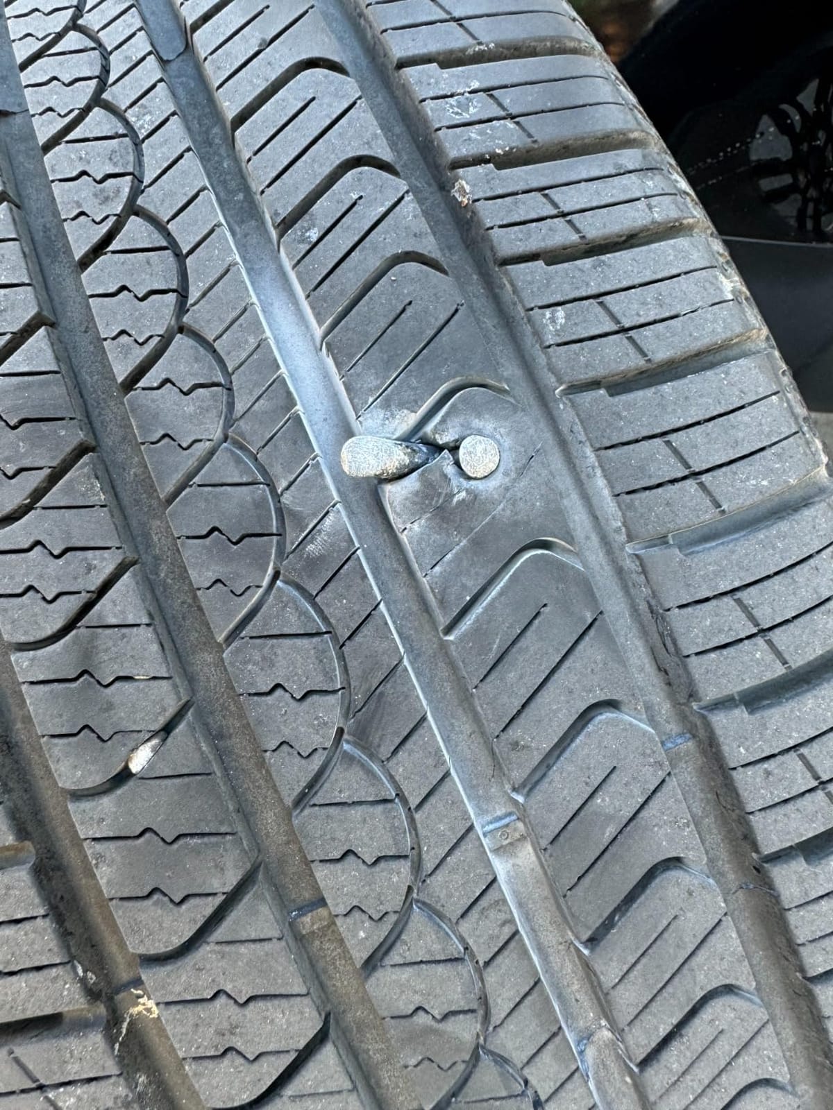 Pirelli Scorpion All Season Plus 3 All Season 235/65R18 106H SUV/Crossover Tire customer photo 2