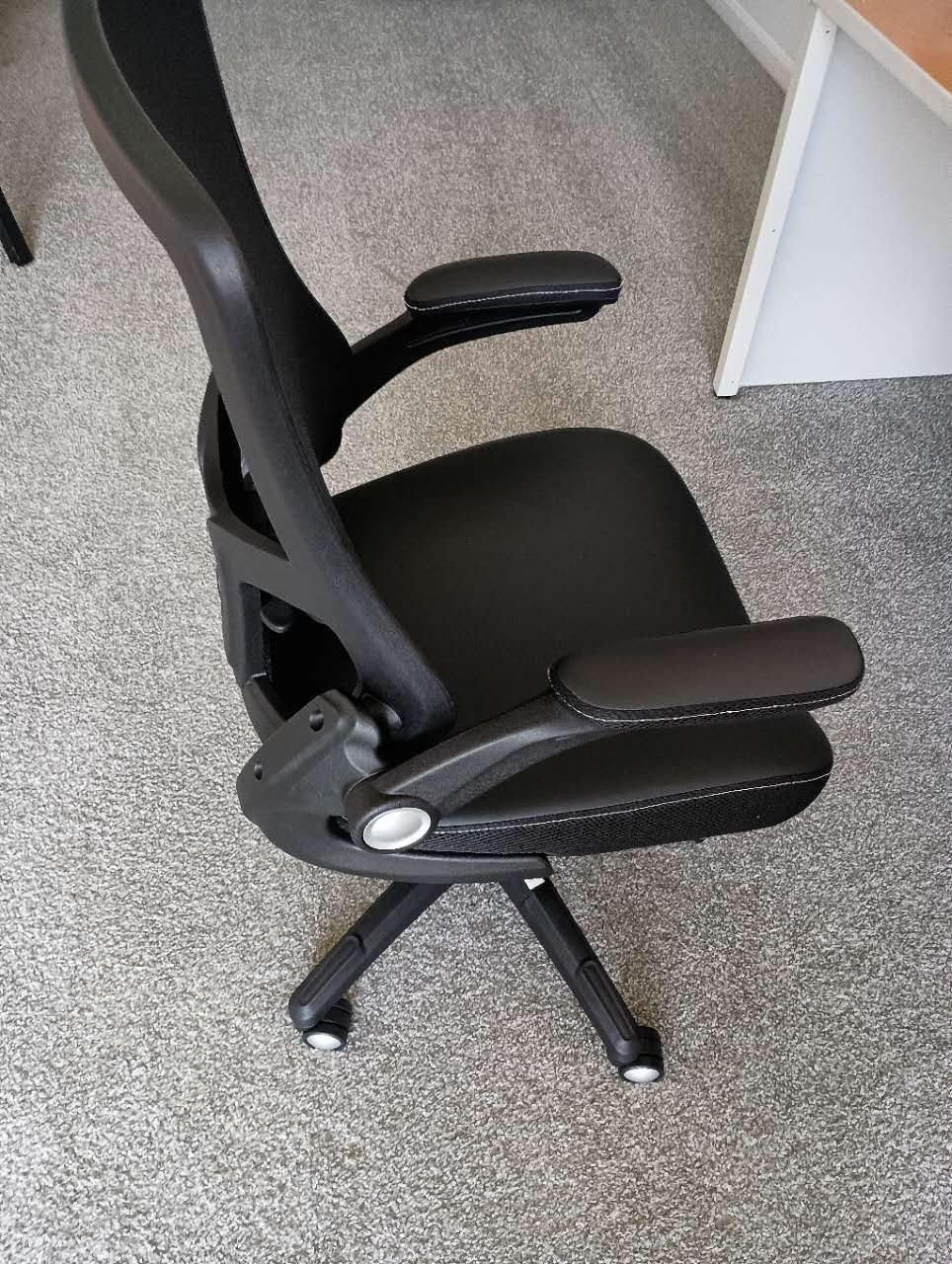 Office Chair Ergonomic Desk Chair, Computer PU Leather Home Office Chair, Swivel Mesh Back Adjustable Lumbar Support Flip-up Arms Executive Task Chair customer photo 2