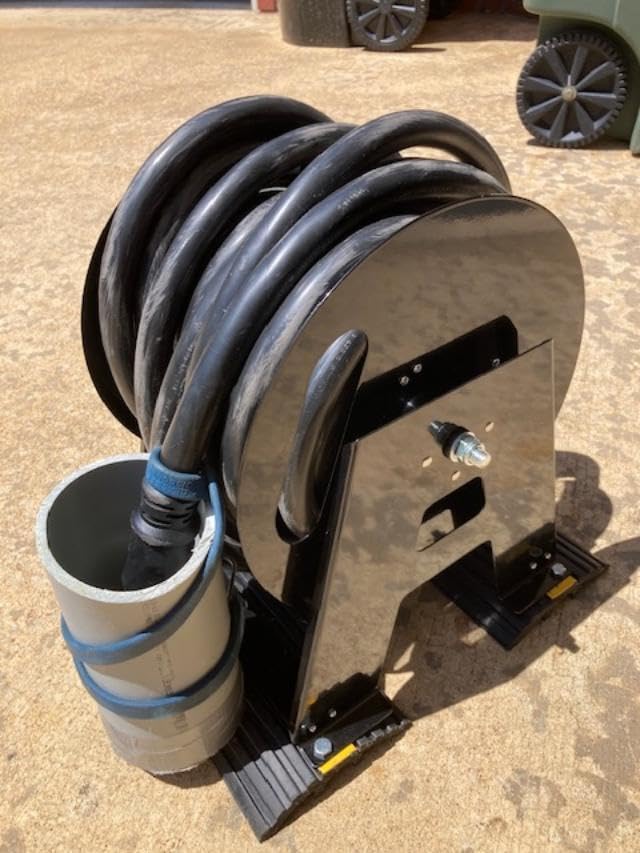 Iron Forge Cable Extension Cord Storage Reel, Metal Stand - Black customer photo 2