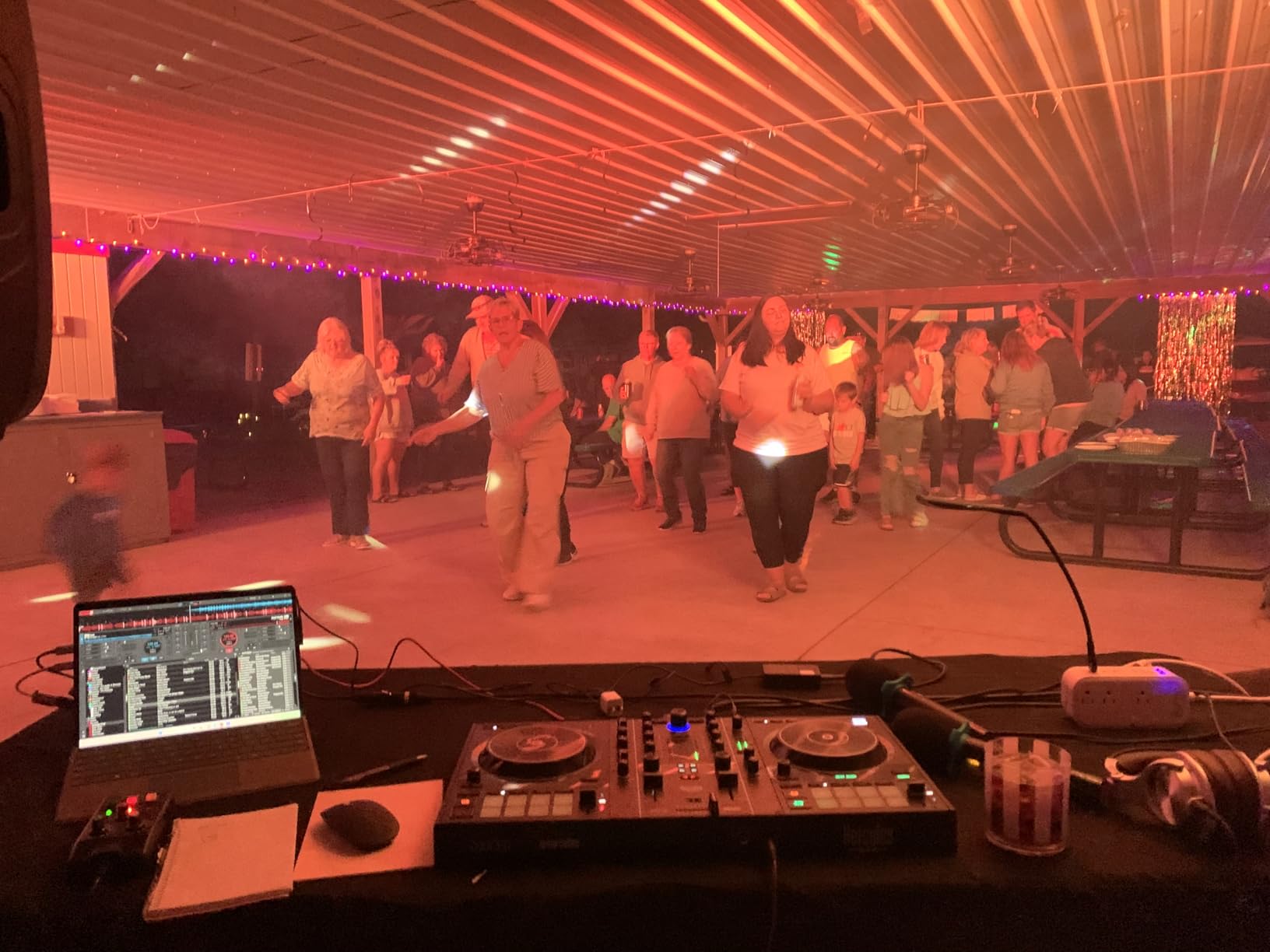 U`King Stage Lights 10 Packs 36LED RGB LED Par Lights, 7 Channel DJ Party Lights with Remote Control & DMX Controller Sound Activated Uplights for Events Birthday Bar Dance Decoration customer photo 2