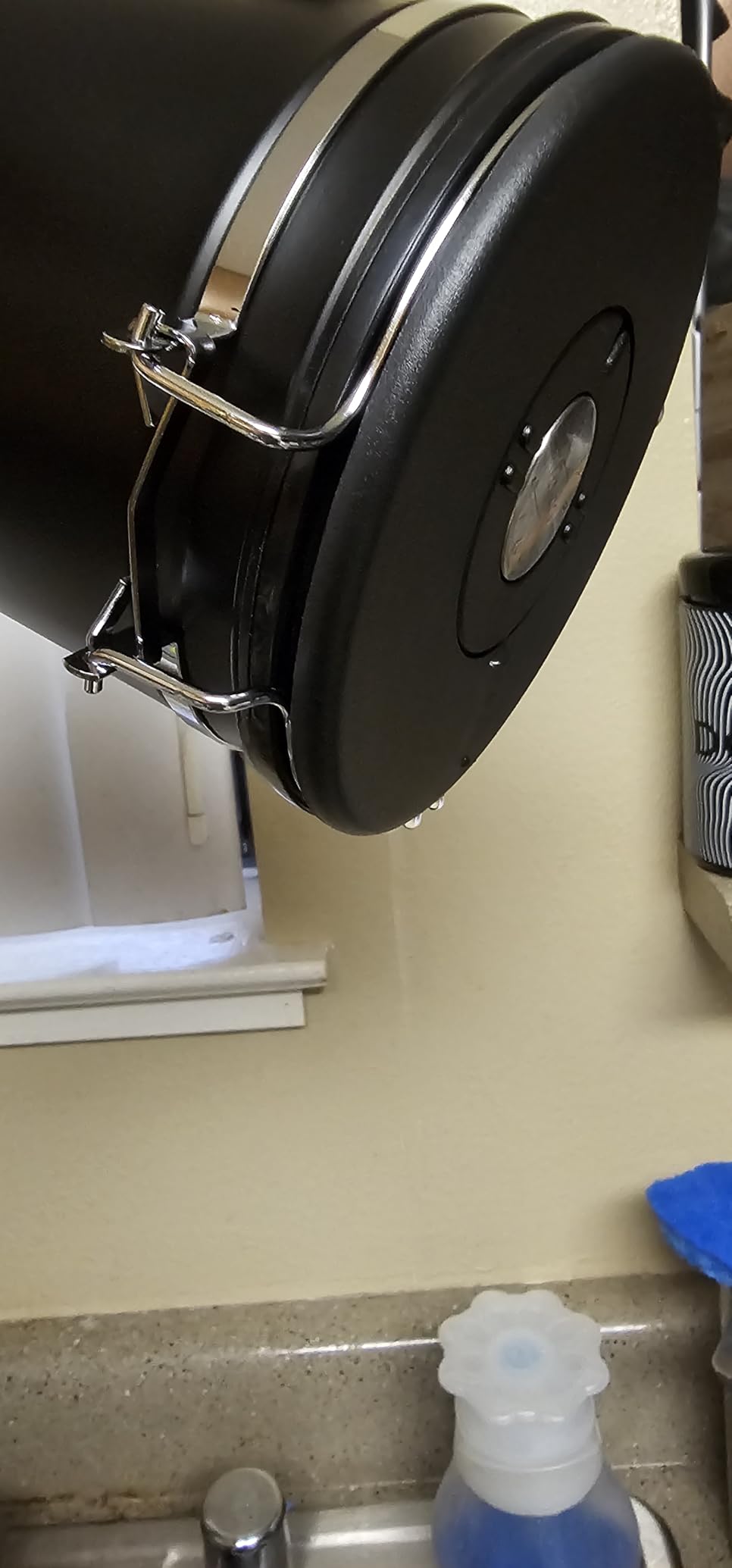 38OZ Coffee Canister for ground coffee with Date Tracker,One Way Co2 Valve 304 Stainless Steel Kitchen Food Airtight storage container for Coffee Beans or Grounds, Sugar Black customer photo 2