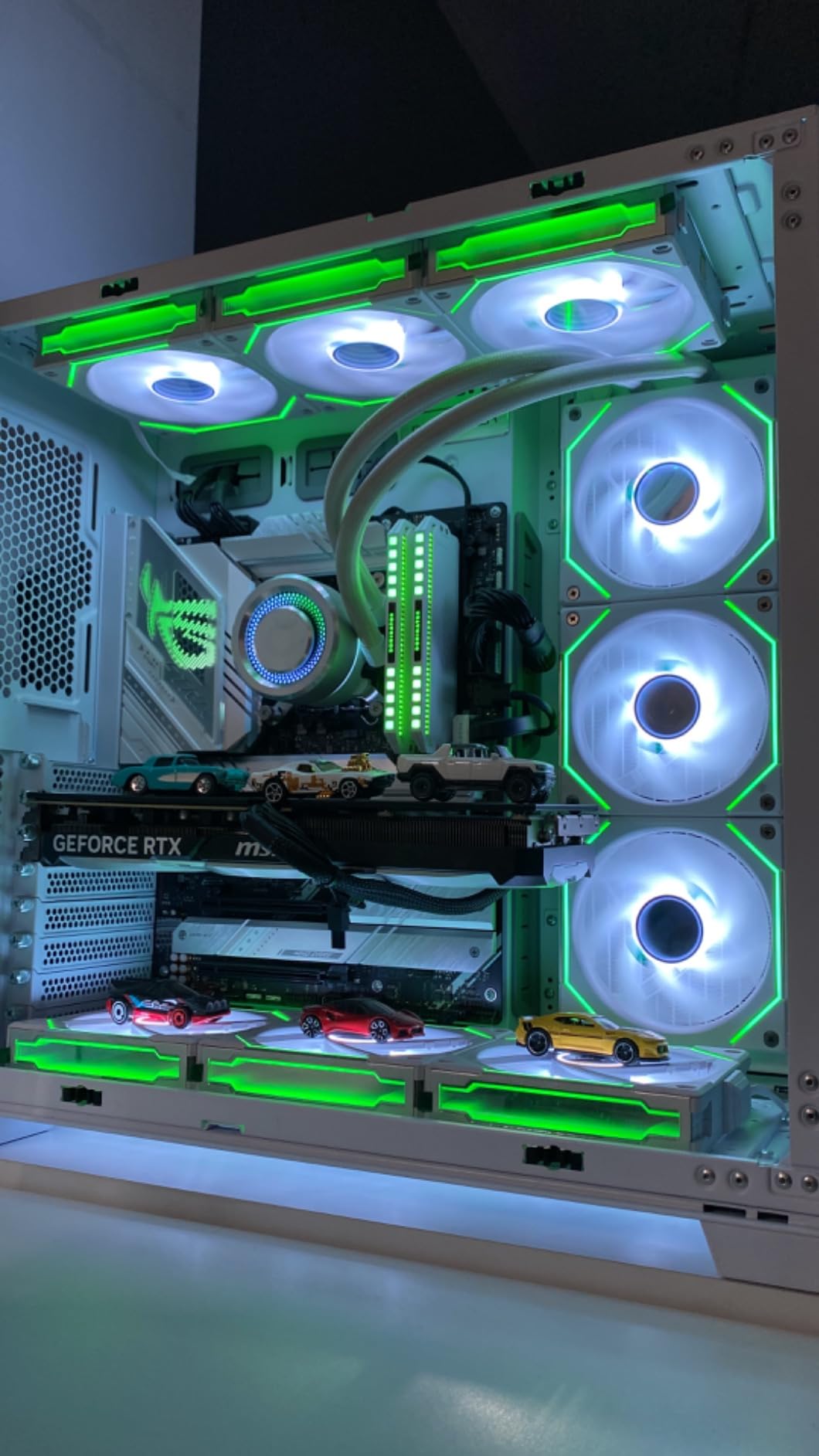 CORSAIR DOMINATOR PLATINUM RGB DDR5 RAM 32GB (2x16GB) 5600MHz CL36 Intel XMP iCUE Compatible Computer Memory - Black (CMT32GX5M2B5600C36) customer photo 2