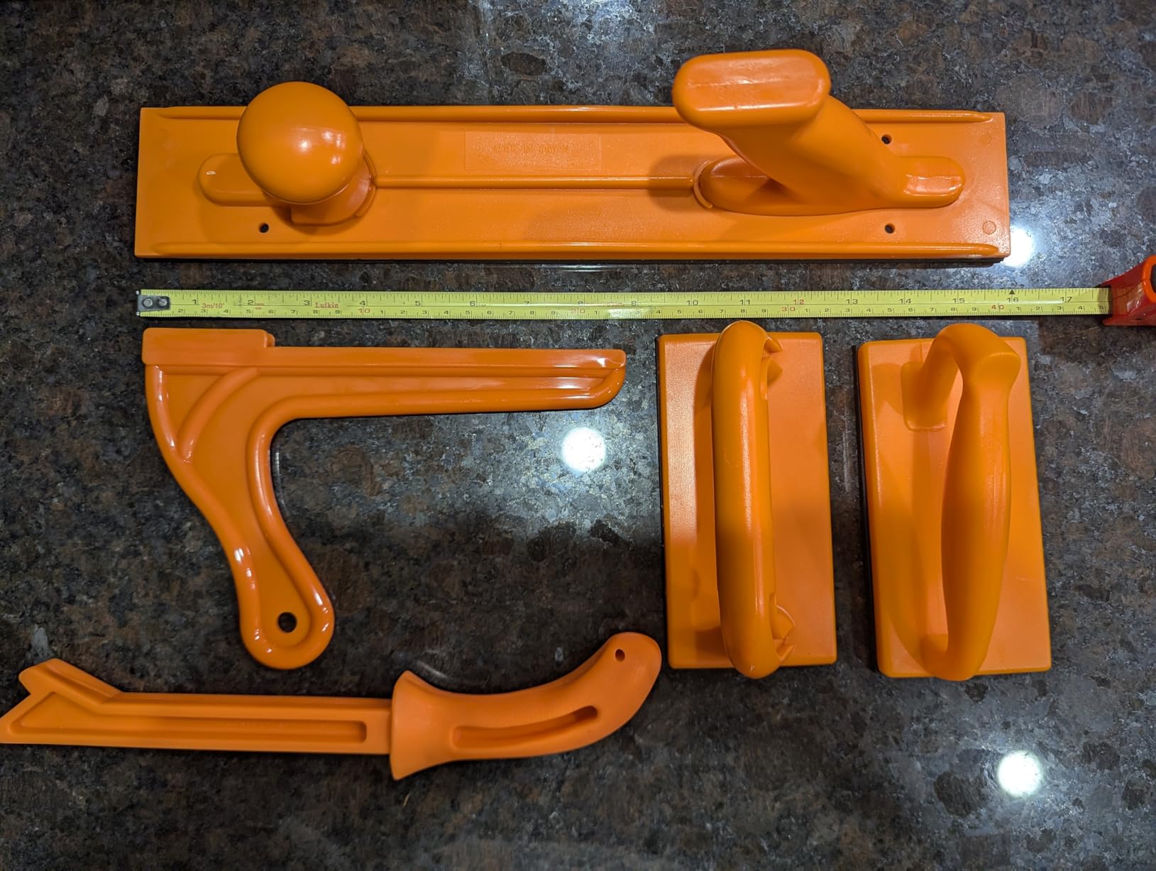 POWERTEC Push Block and Push Stick Set Fits Table Saws, Router Tables, Band Saws & Jointers, Dual Ergonomic Handles w/Max Grip, Wood Pusher Reduces Kickback & Increases Safety. 5PK (71009V) customer photo 1