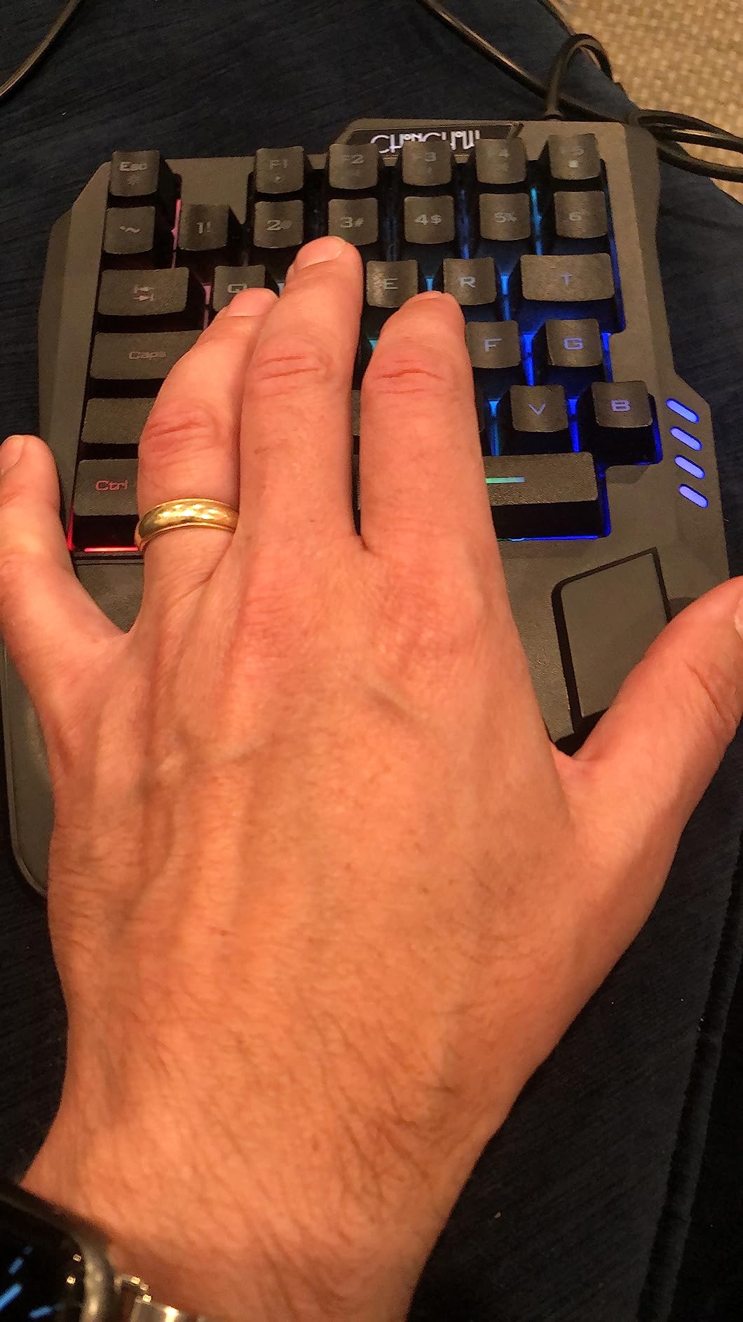 One Handed Gaming Keyboard Rainbow LED Light Up, 35 Keys Protable customer photo 2