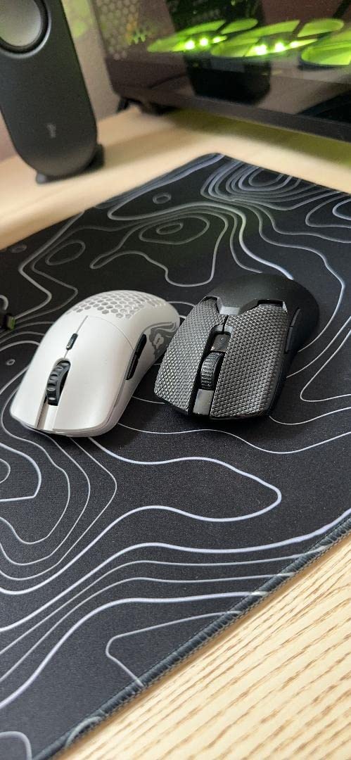 Razer Viper V2 Pro HyperSpeed Wireless Gaming Mouse: 58g Ultra Lightweight - Optical Switches Gen-3-30K DPI Optical Sensor w/On-Mouse Controls - 90 Hour Battery - USB Type C Cable Included - Black customer photo 2