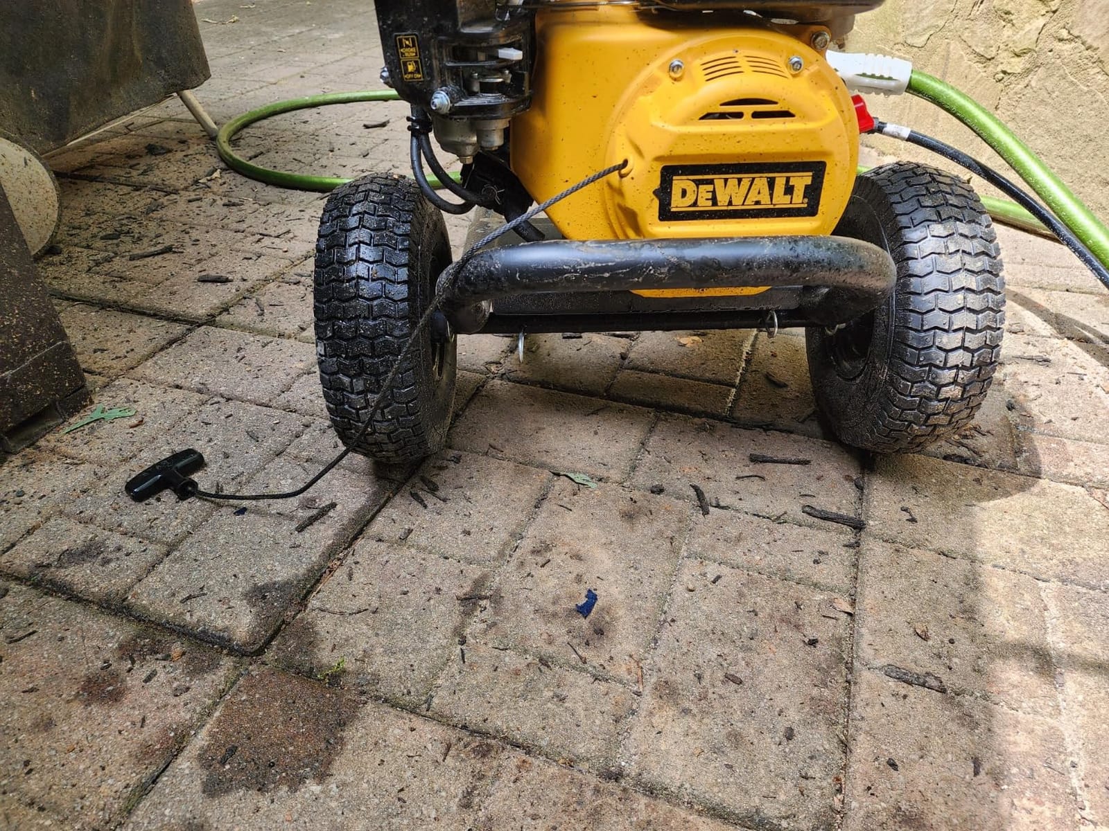 DeWalt 3300 PSI Gas Pressure Washer, 2.4 GPM, Residential Model DXPW3300-S customer photo 1