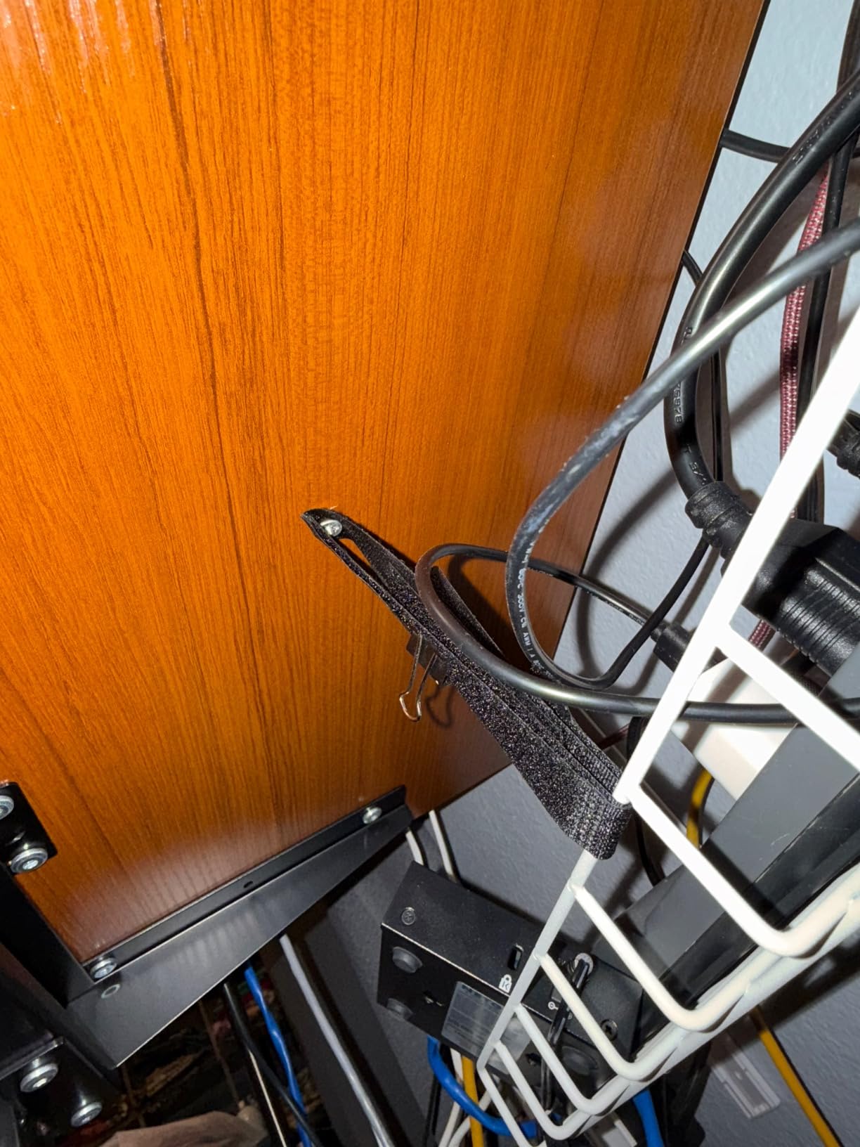 Under Desk Cable Management Tray, Xpatee Upgraded Wire Management No Drill No Screws, Cable Tray with Clamp for Wire Organizers, Computer Cord Rack for Office, Home - No Damage to Desk White customer photo 2