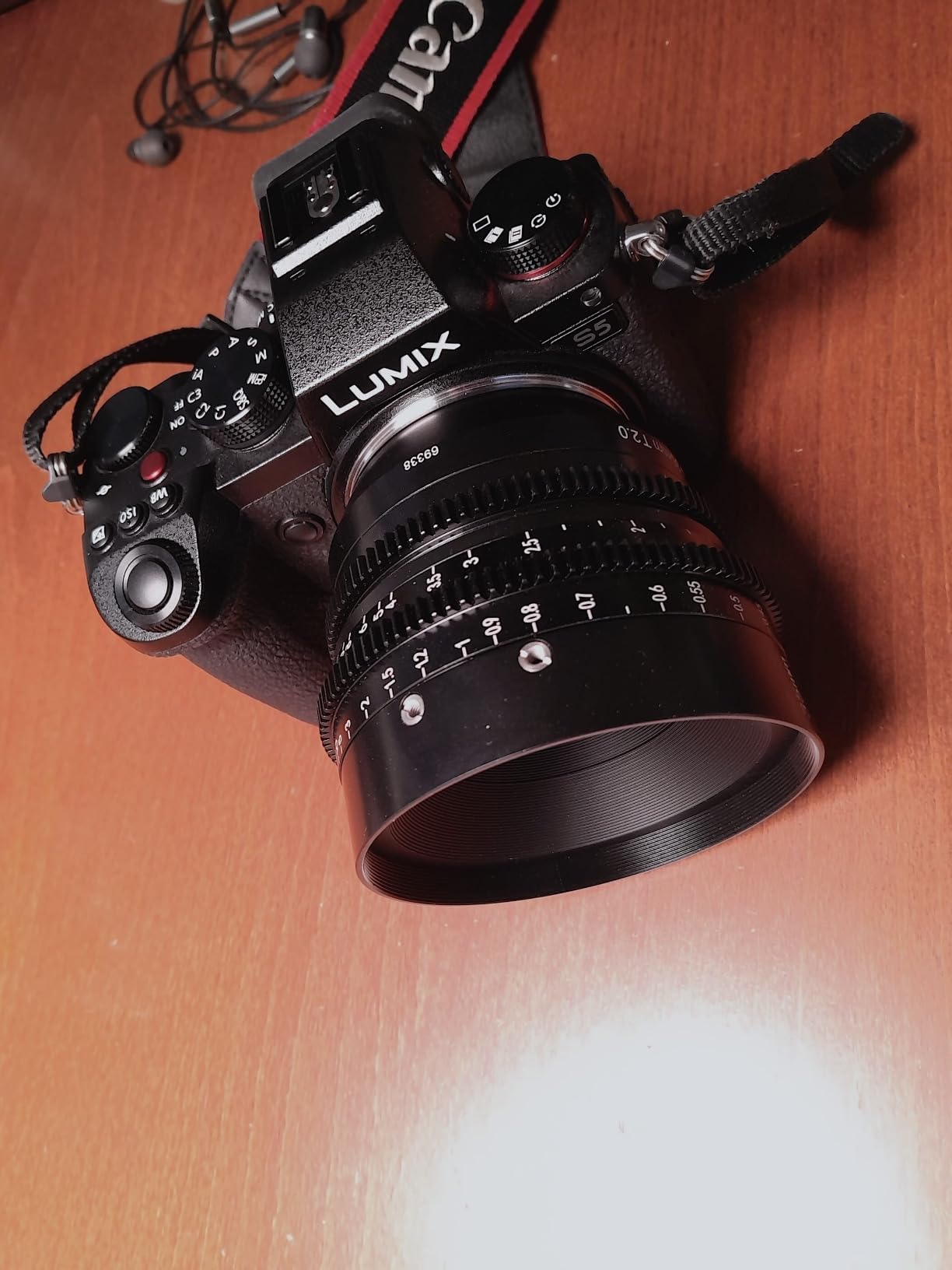 7artisans 35mm T2.0 Cine Lens for L-Mount Camera Lens,Full Frame Large Aperture Camera Lens for Sigma FP, for Panasonic S1 S1H S5, Leica SL SL2 customer photo 1