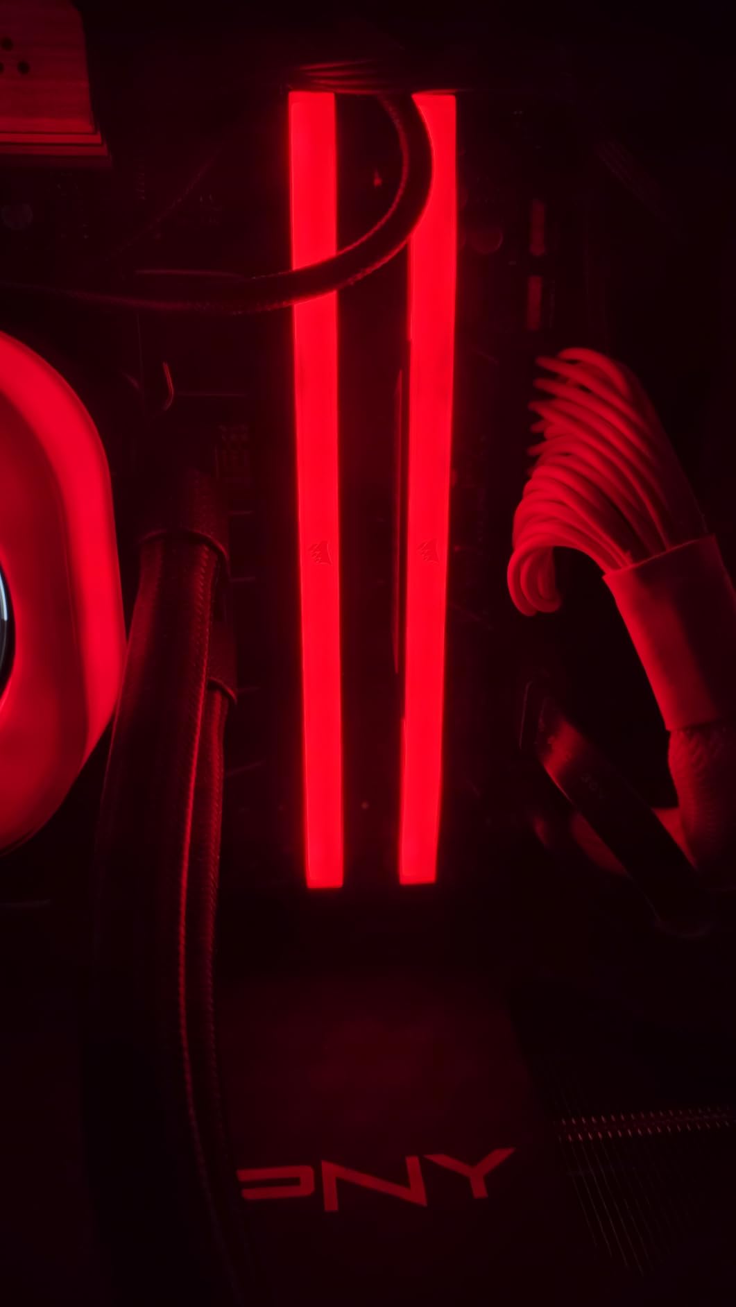 CORSAIR Vengeance RGB DDR5 RAM 32GB (2x16GB) Up to 6000MHz CL30-36-36-76 1.40V AMD EXPO Intel XMP Desktop Computer Memory - Gray (CMH32GX5M2B6000Z30K) customer photo 2
