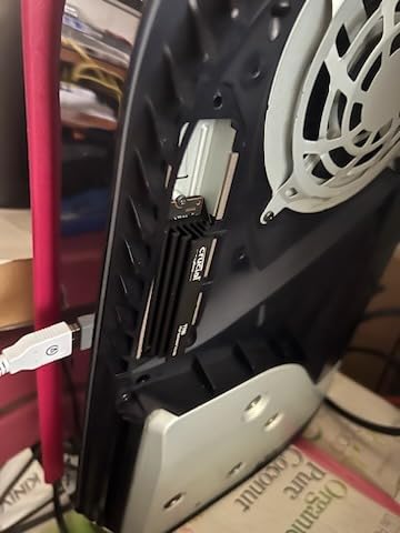 Crucial T700 PCIe Gen5 NVMe 2TB SSD with Heatsink, Up to 12,400MB/s, TLC NAND, Intel & Ryzen Compatible, for Hardcore Gaming & High-Speed Storage, Solid State Drive - CT2000T700SSD5 customer photo 2