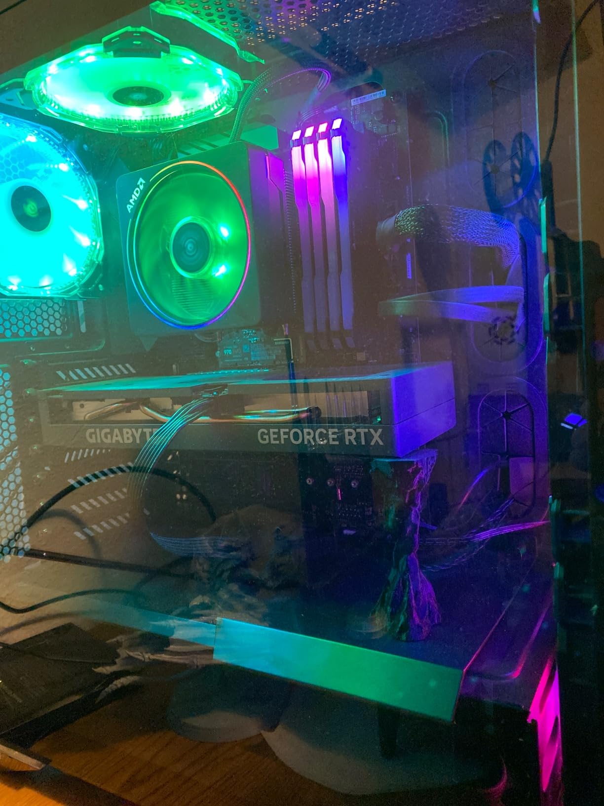 GeForce RTX 4060 Eagle OC 8G Graphics Card, 3X WINDFORCE Fans, 8GB 128-bit GDDR6, GV-N4060EAGLE OC-8GD Video Card customer photo 2