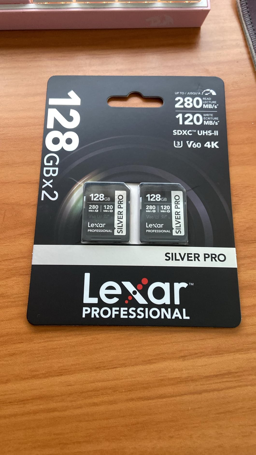 Lexar 512GB Silver PRO SD Memory Card, 280MB/s Read, 4K, V60, U3, UHS-II customer photo 2