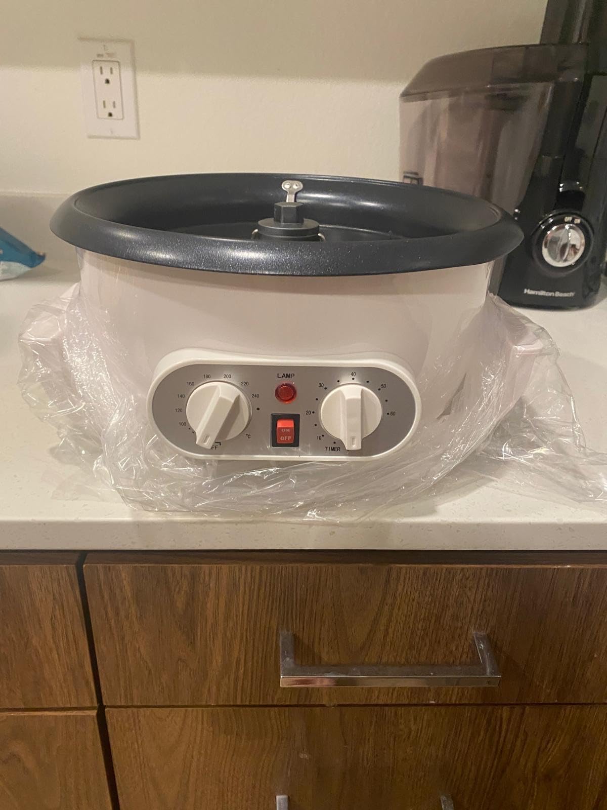 WINB Coffee Roaster Machine for Home Use, 110V Household Electric Coffee Bean Roaster with Timer Roasting Machine Peanut Bean Home Coffee Roaster customer photo 2