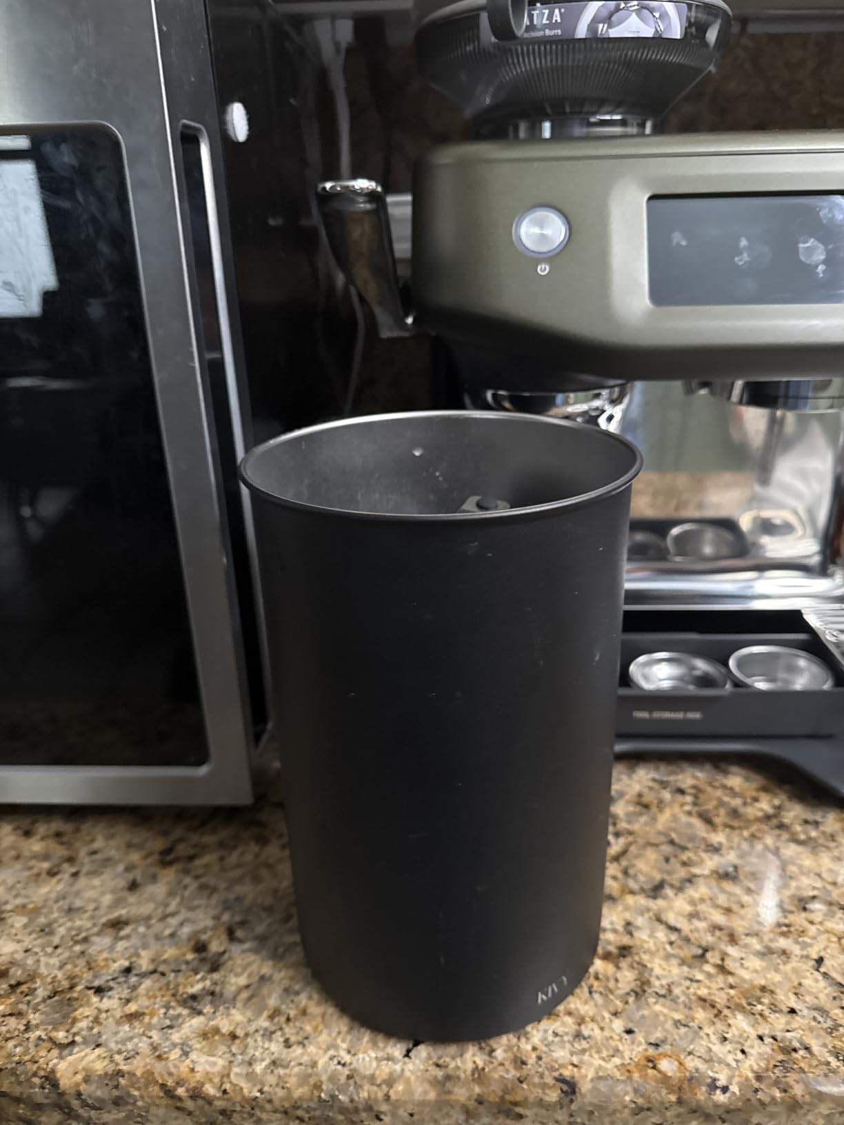 KIVY Vacuum Coffee Canister - Push Lid Preserves Coffee Aroma & Oil customer photo 2
