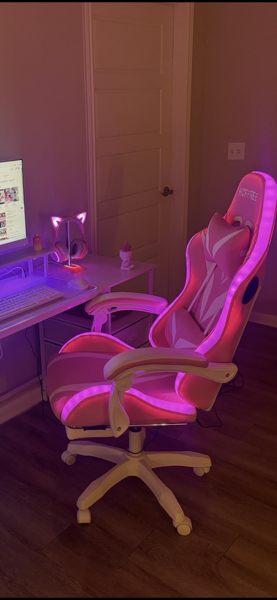 Gaming Chair with Bluetooth Speakers RGB LED Lights Computer Chair-Red customer photo 2