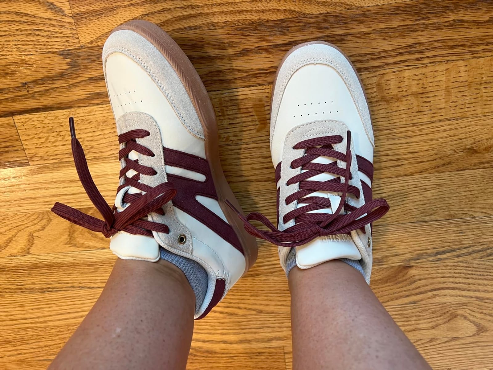 LUCKY STEP Women Retro Gum Sole Fashion Sneakers customer photo 1