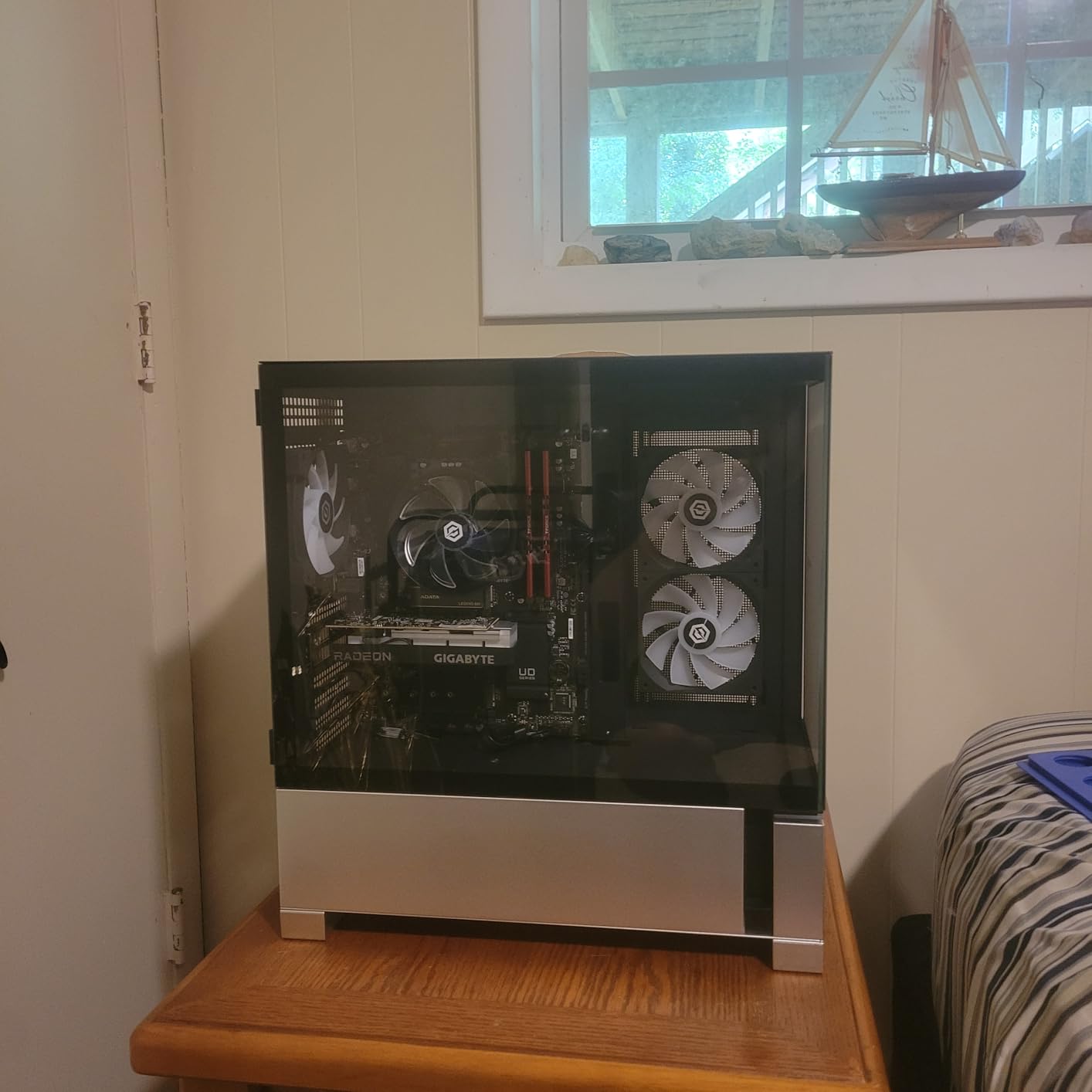 CYBERPOWERPC Gamer Master Gaming PC, AMD Ryzen 5 5500 3.6GHz, Radeon RX 6400 4GB, 16GB DDR4, 500GB PCIe Gen4 SSD, WiFi Ready & Windows 11 Home (GMA3100A) customer photo 2