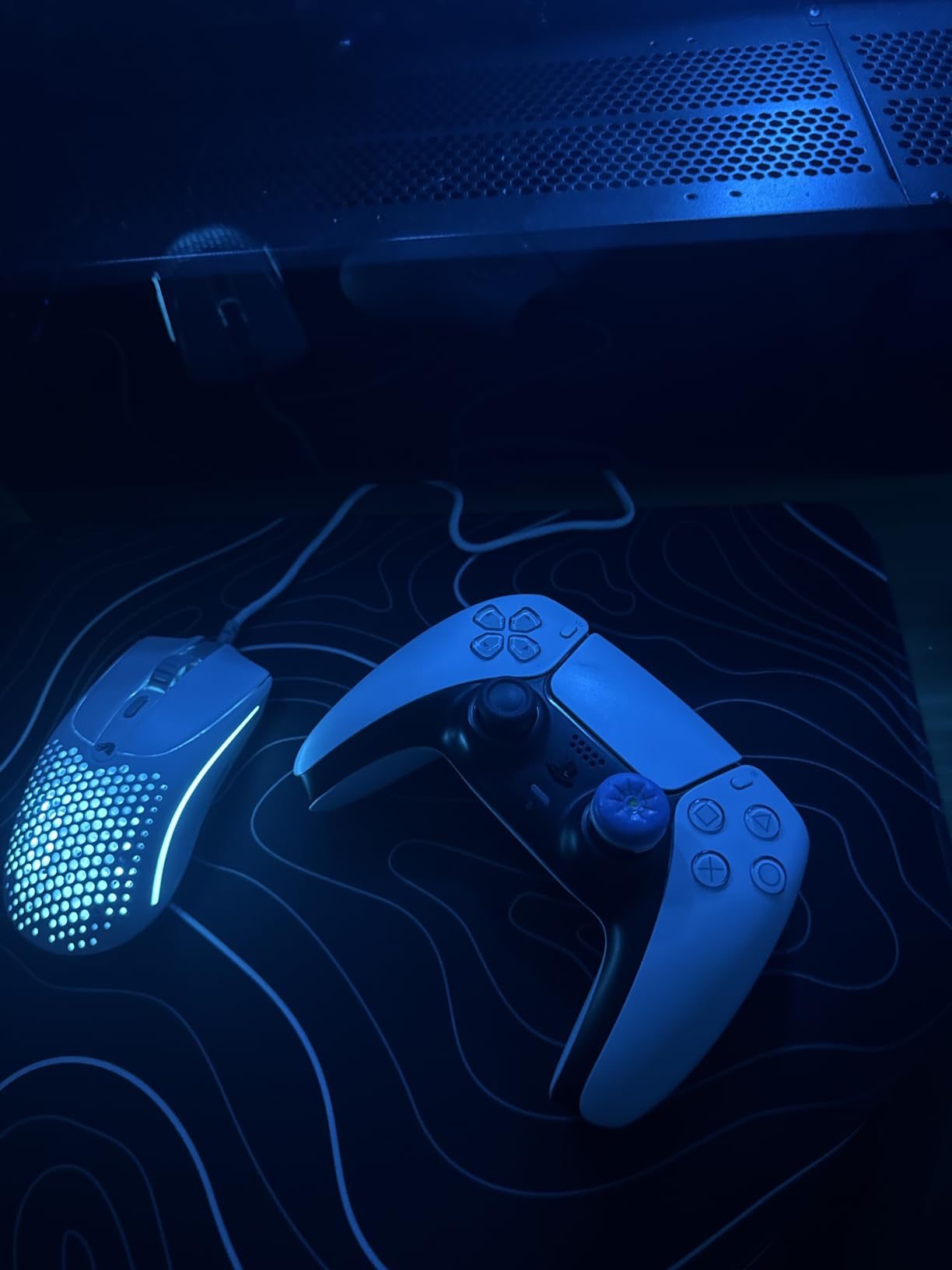 GLORIOUS Model O 2 Mini Gaming Mouse (Matte White) | 49g Ultralight Symmetrical Shell, BAMF 26K Optical Sensor, Motion Sync Technology, 80M Mechanical Clicks, PTFE Skates Setup customer photo 1
