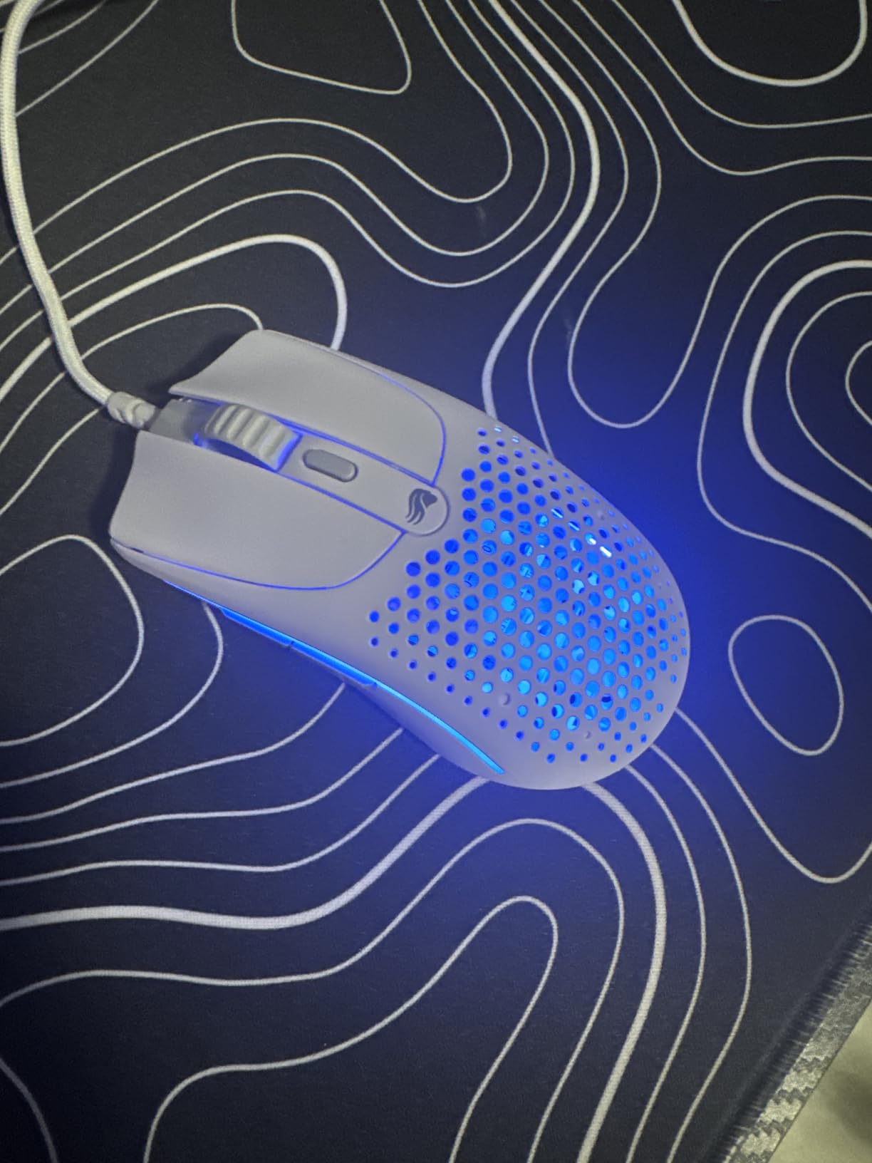 GLORIOUS Model O 2 Mini Gaming Mouse (Matte White) | 49g Ultralight Symmetrical Shell, BAMF 26K Optical Sensor, Motion Sync Technology, 80M Mechanical Clicks, PTFE Skates Setup customer photo 2