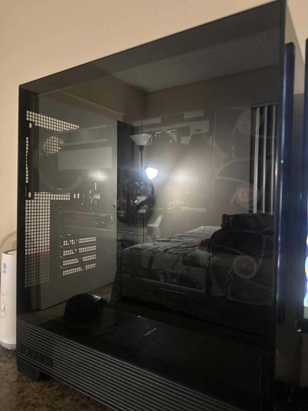 ASUS A31 Black ATX Mid-Tower Gaming Case, Dual Tempered Glass, Frameless, BTF Hidden Connectors, 360 AIO Support, Angled Base, ARGB, Optimized Airflow, Seamless Cable Management, 2 Year Warranty customer photo 1