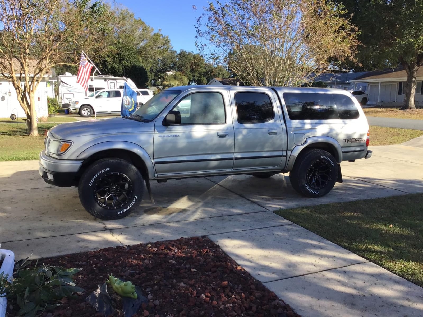 RockTrix RT107 20 Inch Wheel 20x9 6x139.7 6x5.5, +12mm Offset, 106.1mm Bore customer photo 2