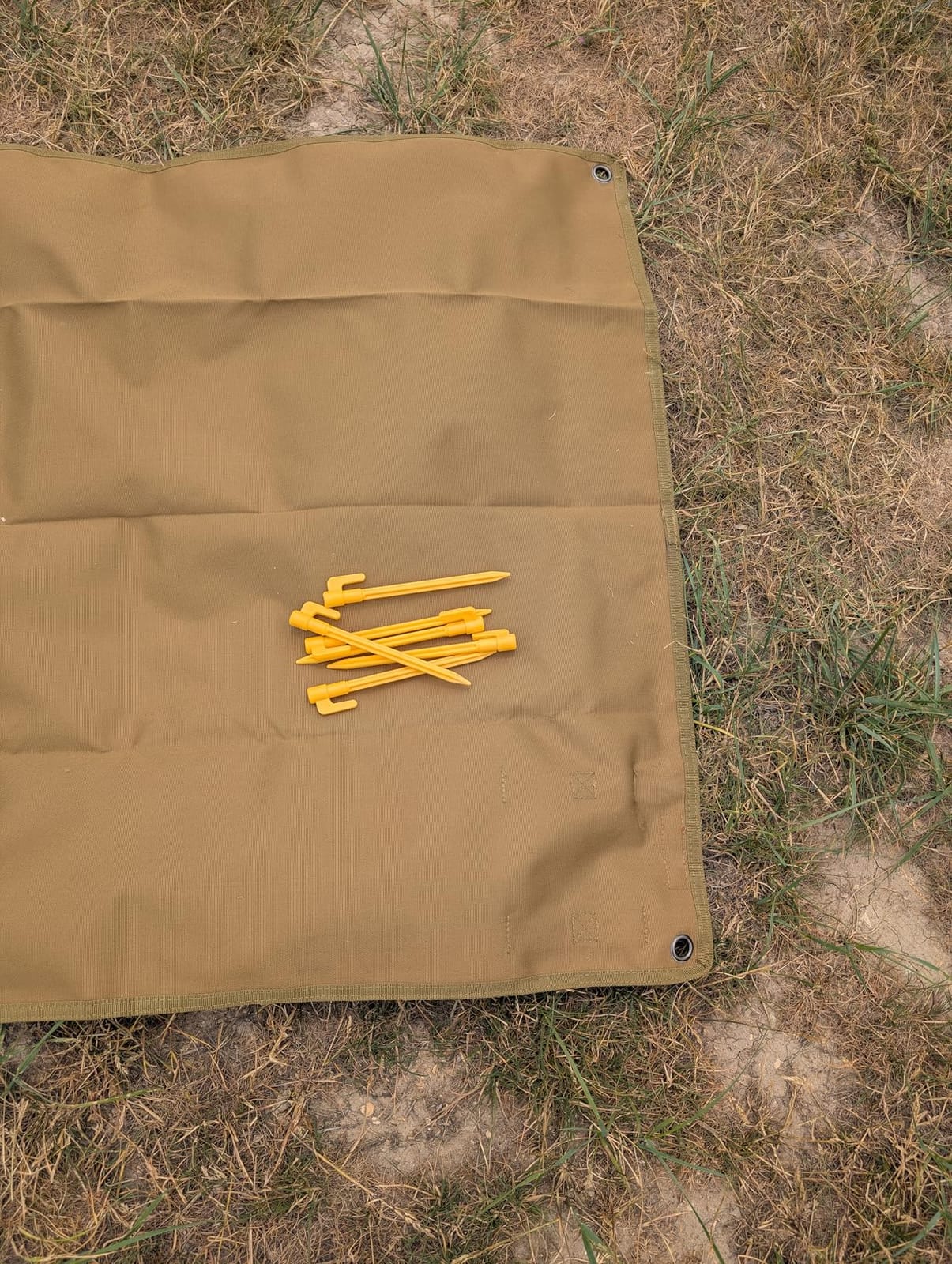 IC ICLOVER Shooting Mat, Portable Waterproof Large Roll Up Shooting Mats customer photo 1