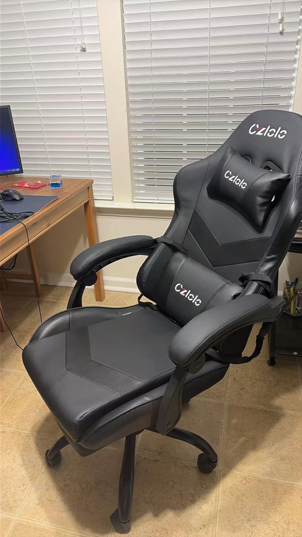 Czlolo Gaming Chair with Footrest Racing Style Lumbar Support Massager Video Game Chair with Metal Legs, High Back Reclining Gamer Chair with Headrest, 360° Swivel Office Computer Desk Chair (White) customer photo 2