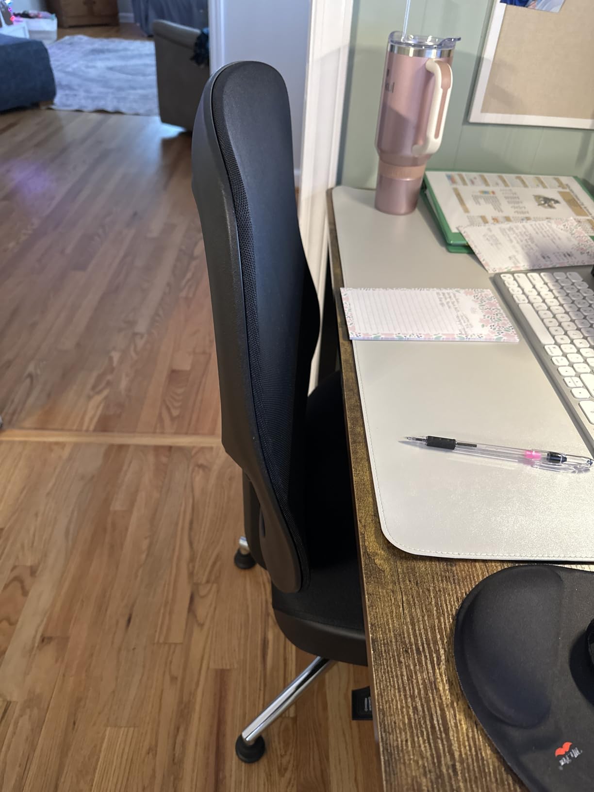 750lbs Big and Tall Office Chair with Wide Thick Seat Cushion for Heavy People Ergonomic Computer Mesh Desk Chairs with 4D Armrests, Adjustable Lumbar Support for Adults 8 Hours daliy Work customer photo 2