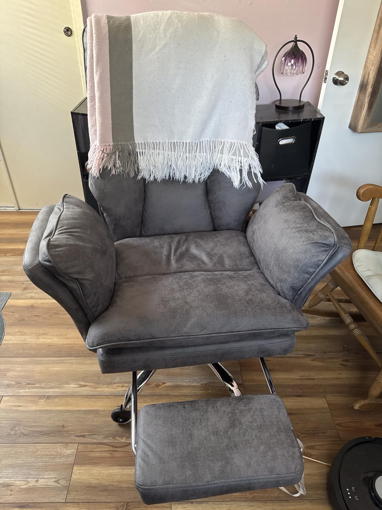 Big and Tall Office Chair, Flip Armrests for Pets & Cross Legged Sitting customer photo 1