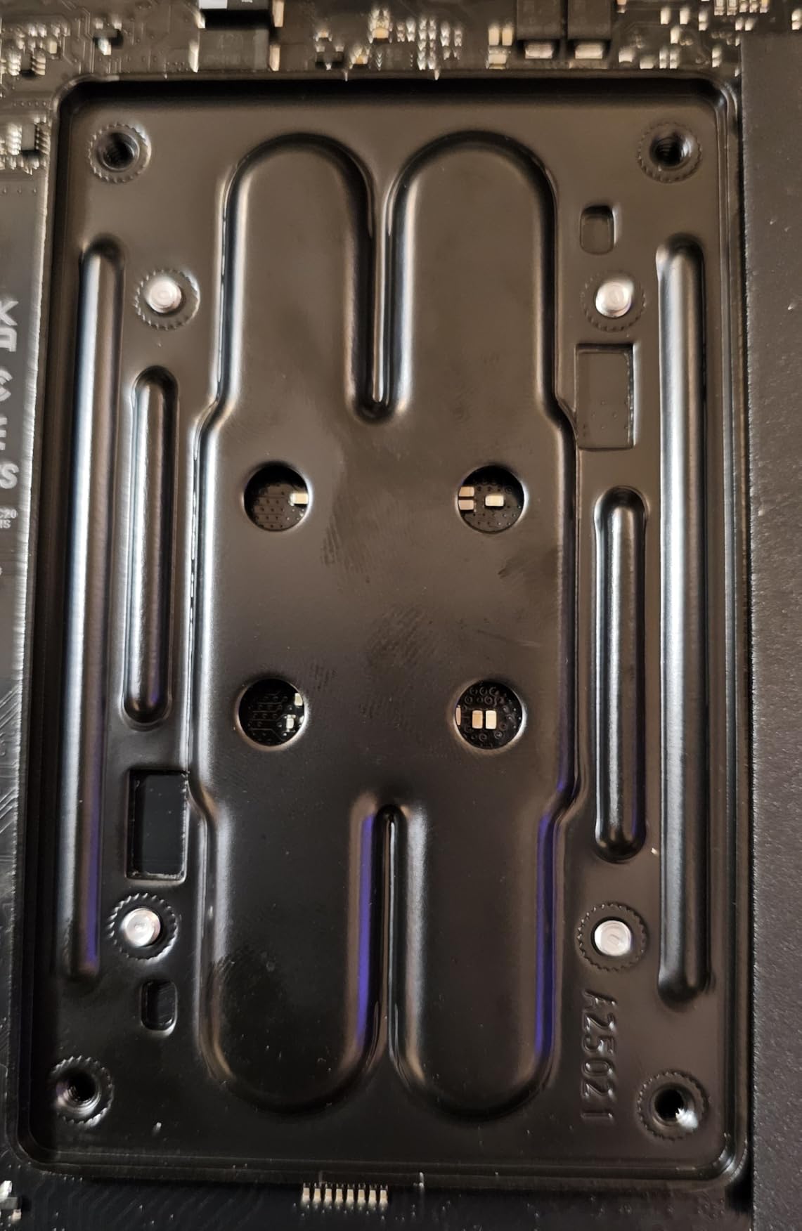 ASRock A620AI WiFi AMD AM5 Mini-ITX Motherboard, Supports AMD Ryzen 9000/8000/7000 Series Processors, DDR5 8200+ (OC), PCIe 4.0, Dual LAN, WiFi 6E, 8+2+1 Power Phase customer photo 1