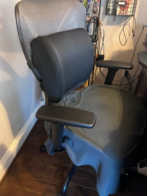 GABRYLLY Ergonomic Office Chair with Footrest, 135° Reclining Desk Chair with Adjustable Lumbar Support,3D Armrest,Headrest & Large Steel Base, 300LBS Heavy Duty Mesh Chair customer photo 1
