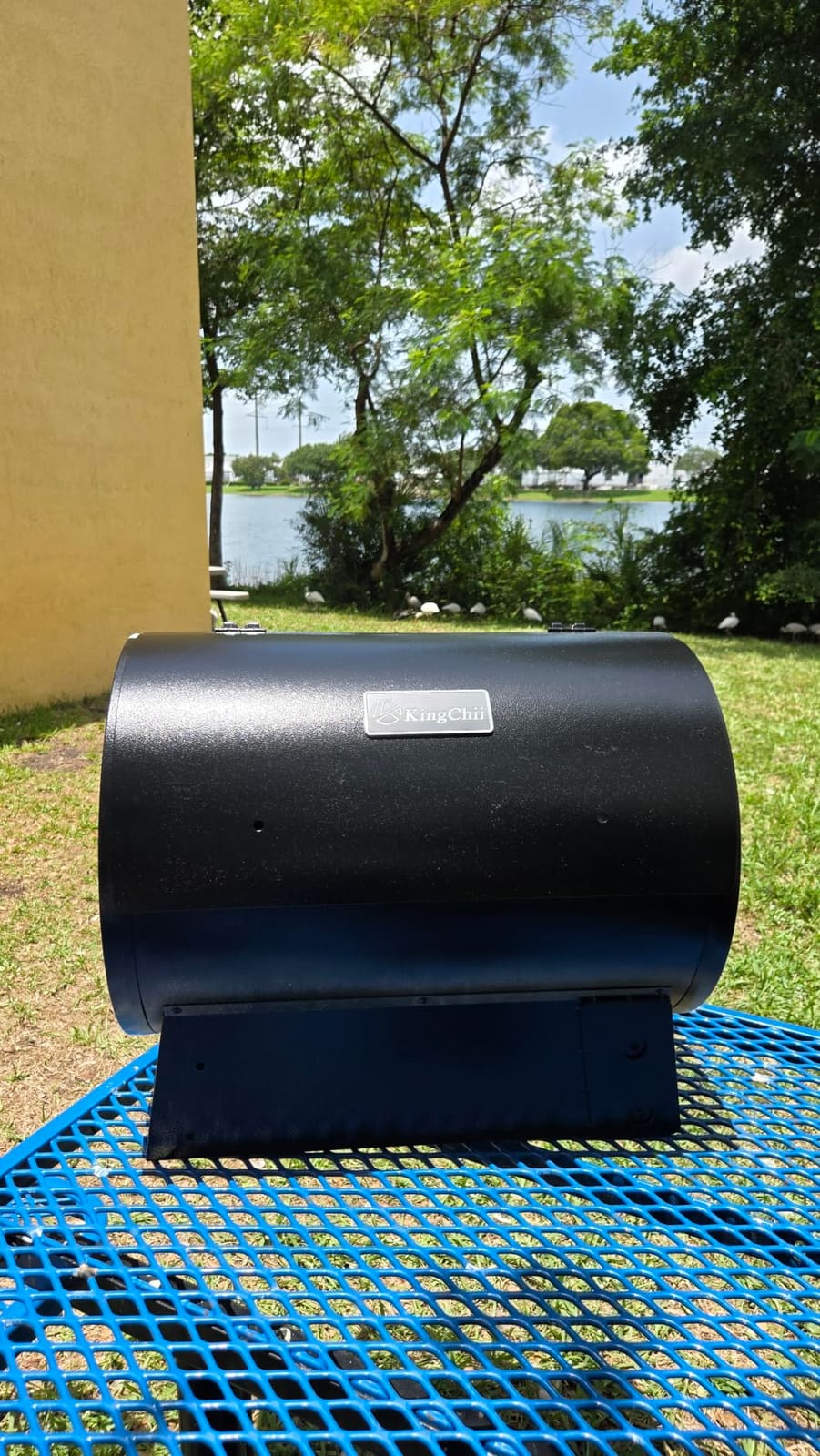 Electric Wood Pellet Grill & Smoker with Foldable Legs, 456 SQ.IN Grill Capacity, 11LB Pellet Hopper, PID Temperature Control 180-425°F, Portable Foldable Design for Backyard Camping Bake and Roast customer photo 2