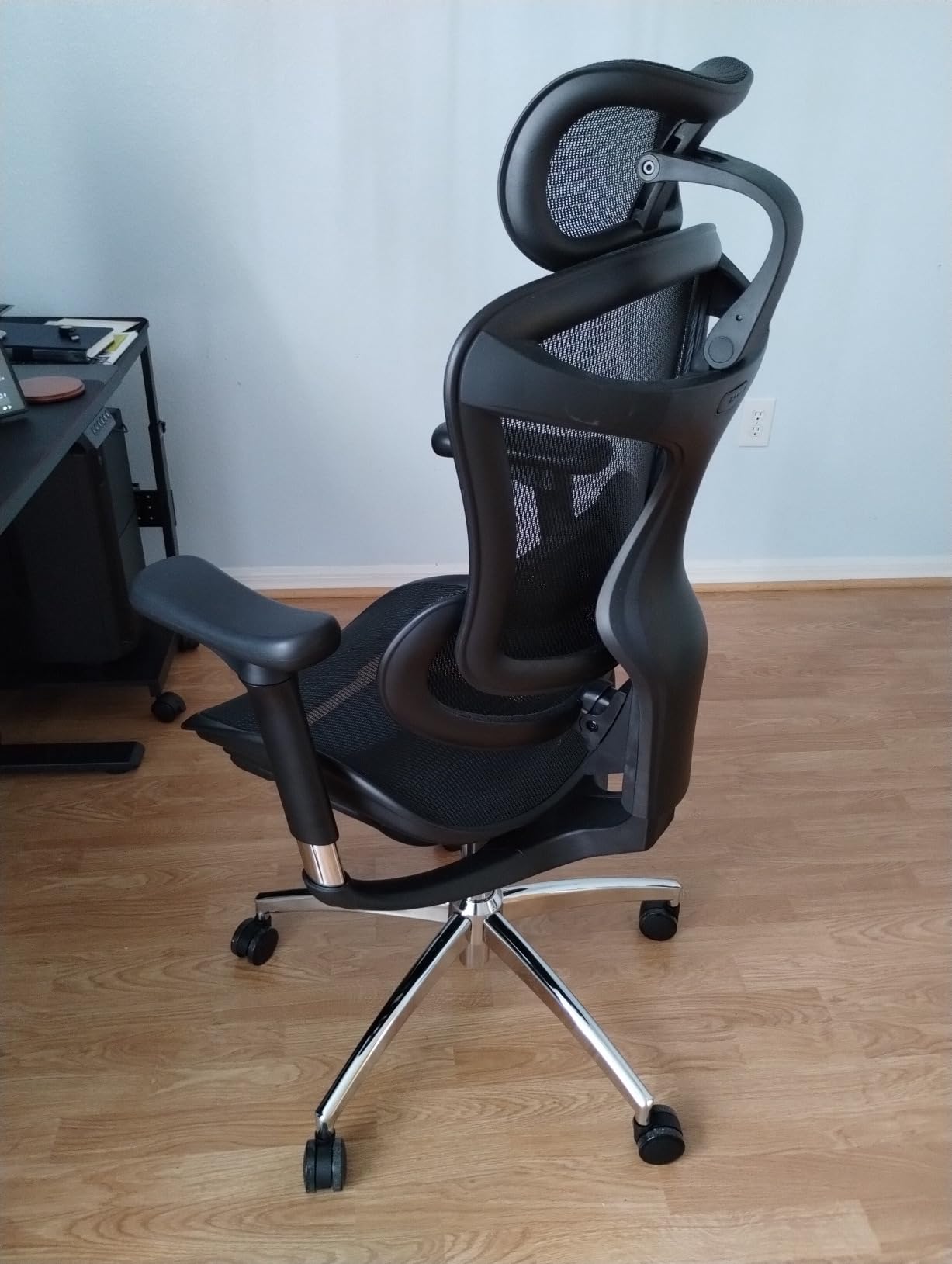 SIHOO Doro C300 Pro Ergonomic Office Chair with Ultra-Soft 6D Armrests customer photo 2