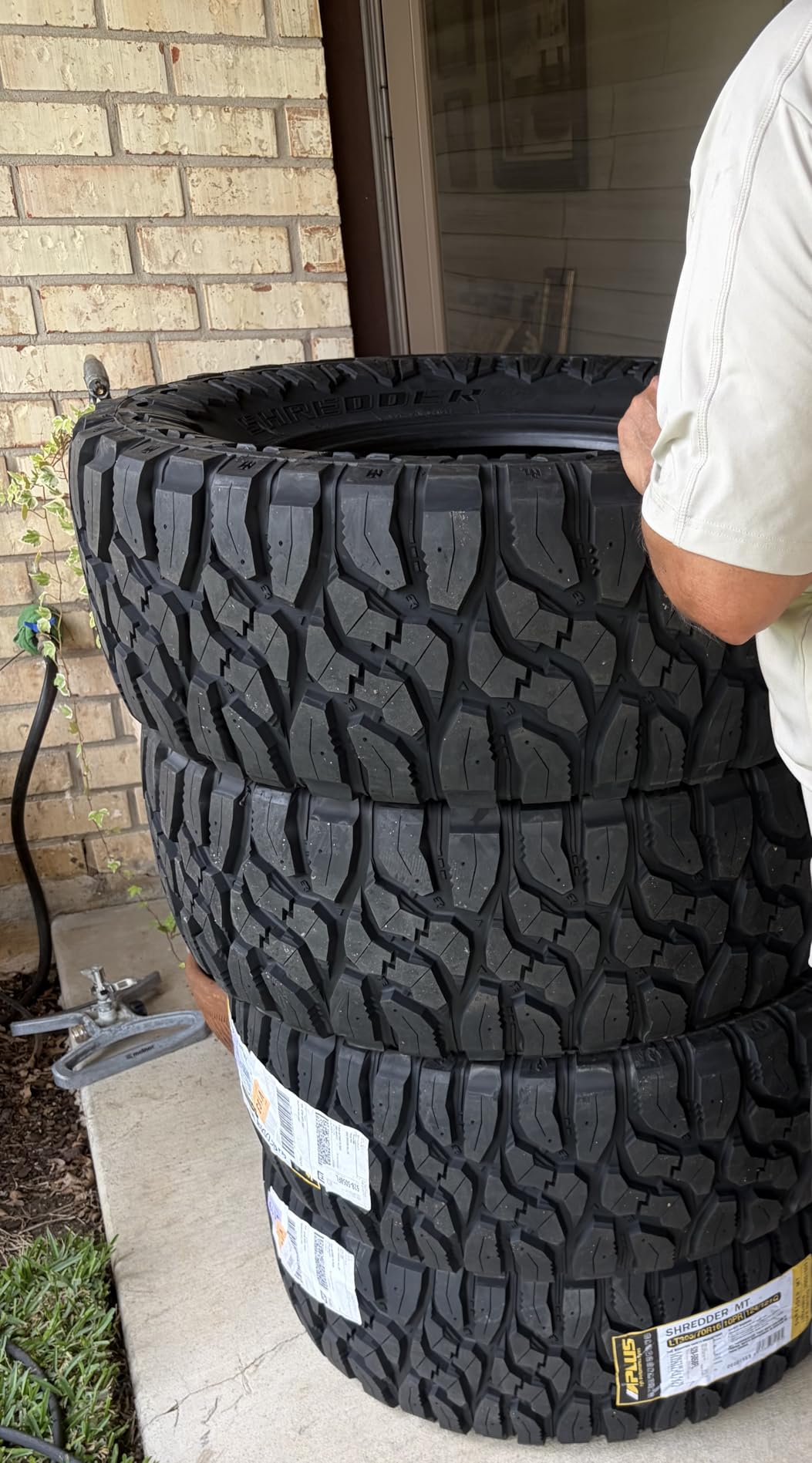 Aplus Shredder M/T Mud Terrain LT33/12.50R15 108Q C Light Truck Tire customer photo 1