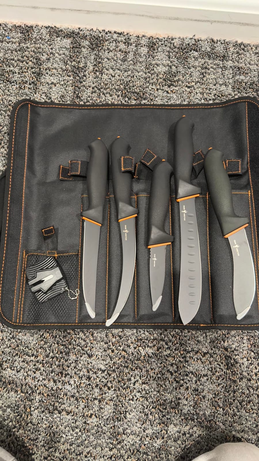 Golden Bird Butcher Knife Set - Non-slip Skinning Knife Set with Roll Bag customer photo 1