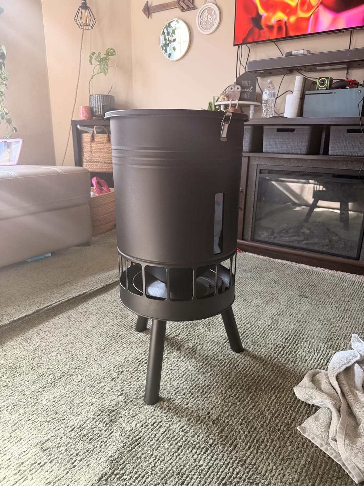 KOL 50LB Metal Chicken Feeder - Anti-Waste Design, 16 Ports, Black customer photo 2