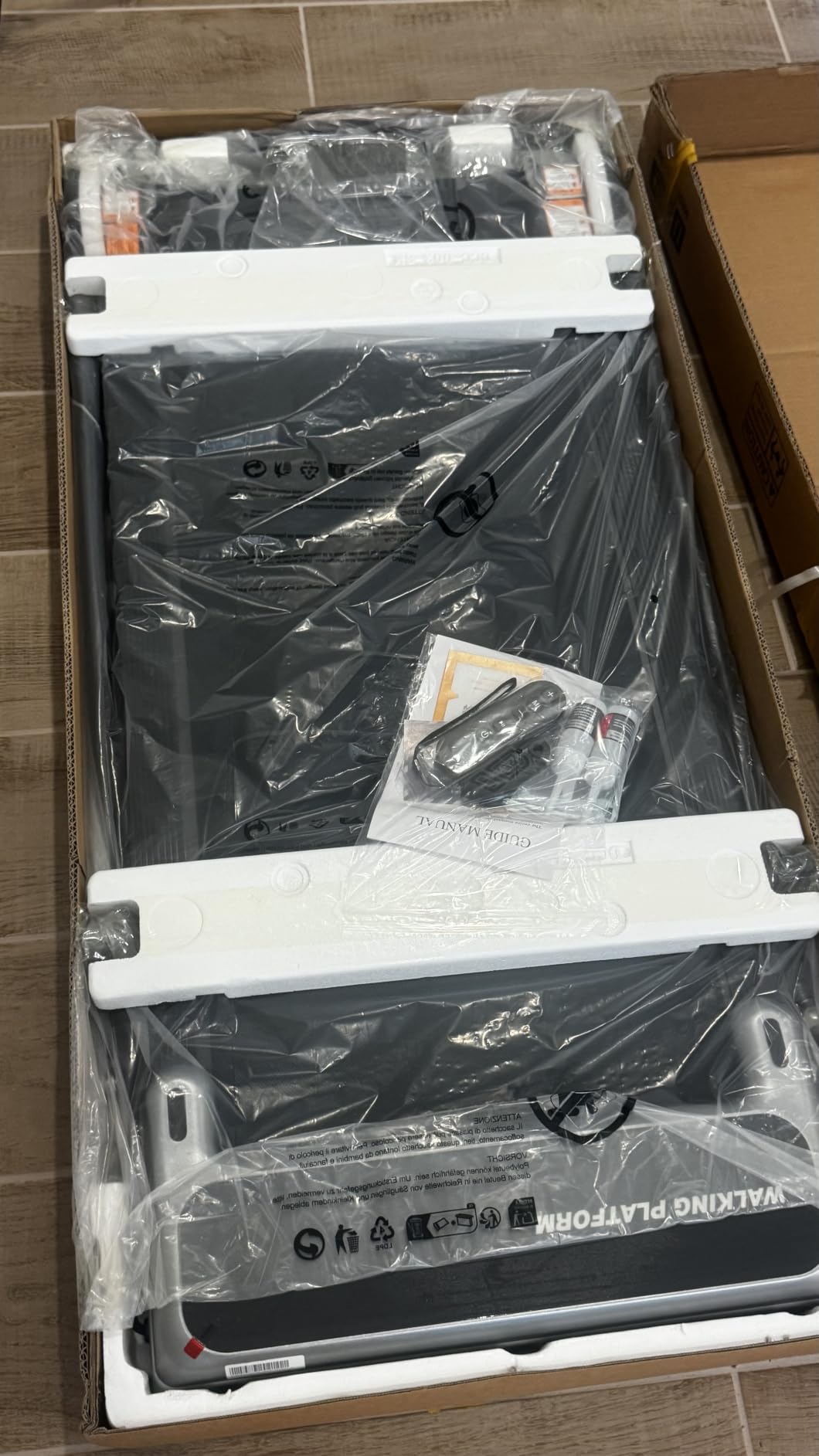 Walking Pad Treadmill for Home, Walking Pad with Incline and Handle Bar customer photo 2