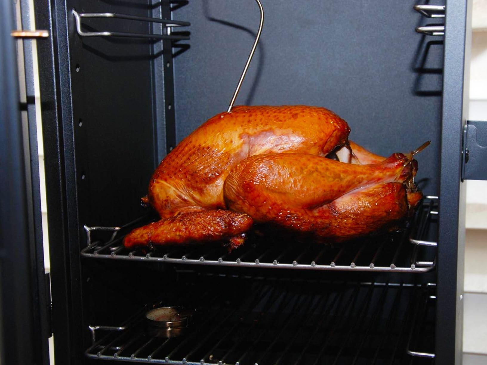 Pellet Smoker with Cover, Electric Wood Pellet Smoker Grill With Meat Probe and Hook, 616 Sq in Cooking Area LED Display Temperature Control, Outdoor Cooking, Patio, Garden Barbecue customer photo 2
