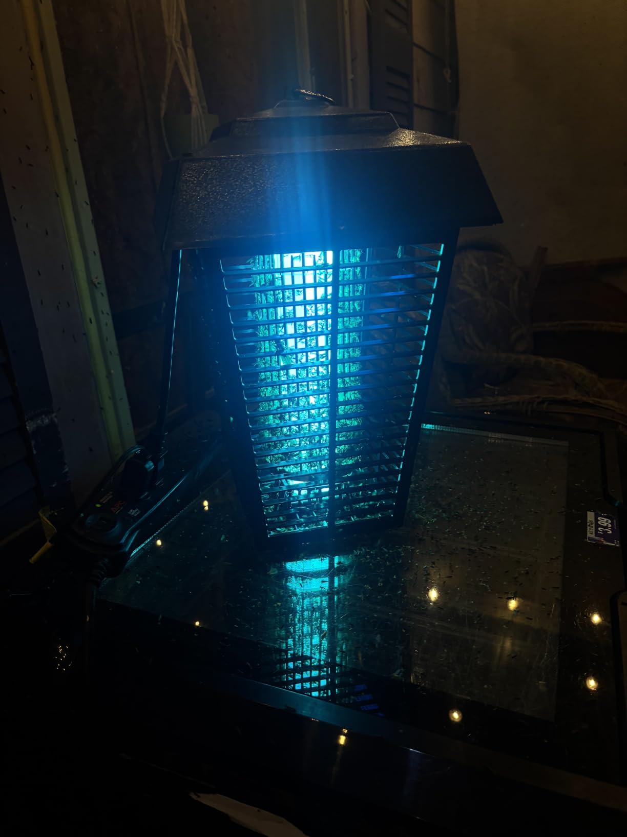Flowtron Bug Zapper, 1.5 Acre Outdoor, Two 40W UV Bulb, 5600V Zap, Black customer photo 2