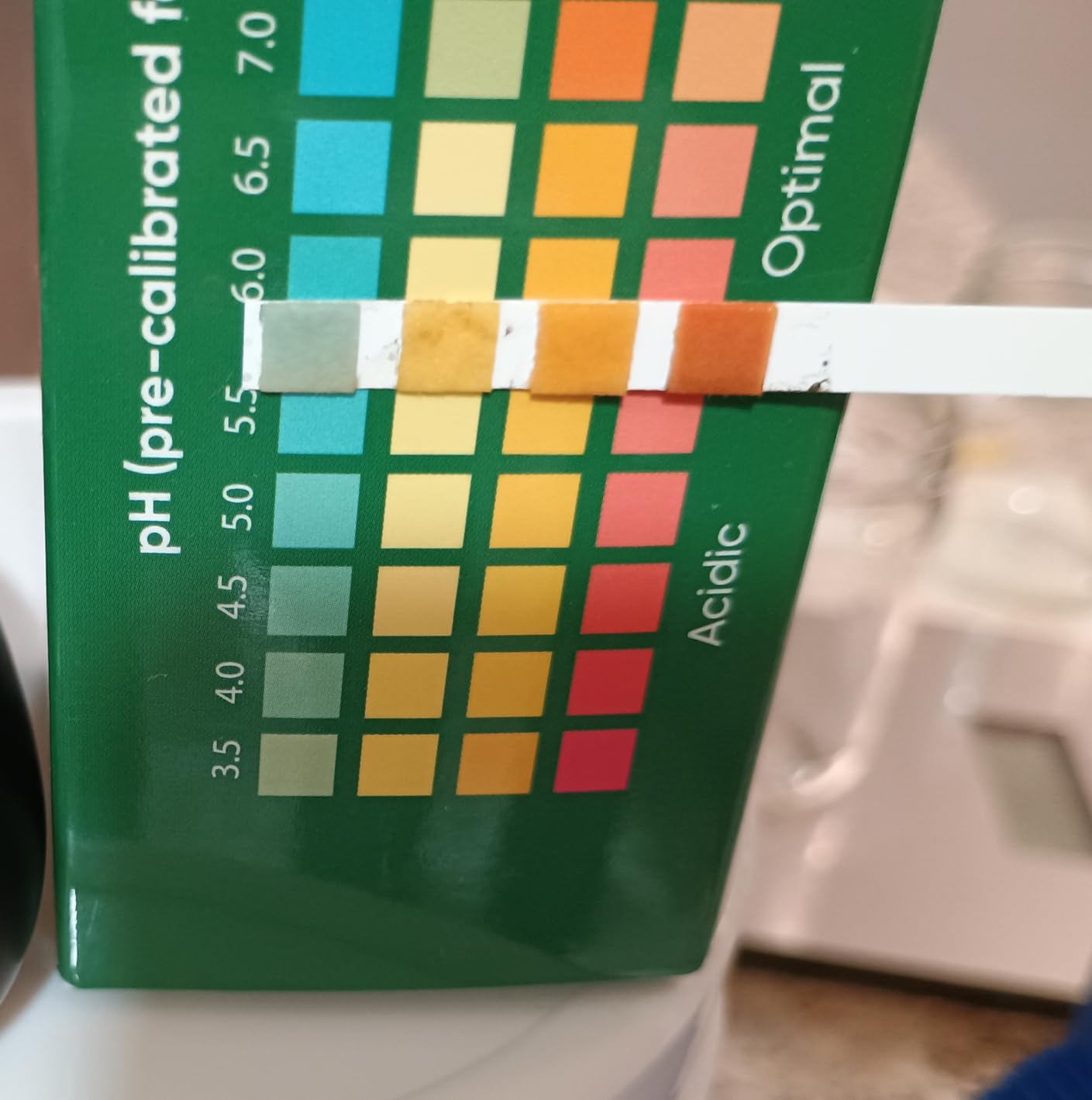 Soil Test Kit – 100 Soil pH Test Strips (3.5–9 Range) for Garden, Lawn & Indoor Plants – Easy At-Home Soil Testing customer photo 2