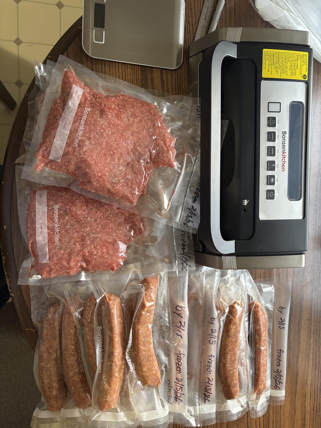 Bonsenkitchen Vacuum Sealer with Easy Handle Design,1 Bag Roll & 10 Bags customer photo 1