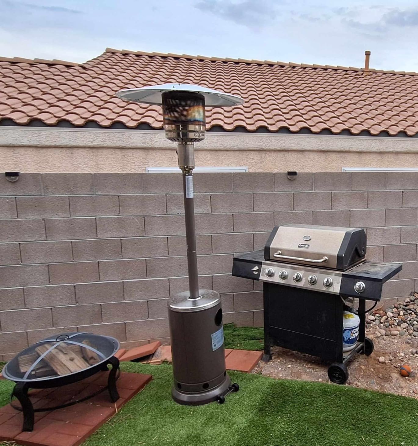 Hykolity 50,000 BTU Propane Patio Heater, Stainless Steel Burner with Wheels, Table Design, Triple Protection System Outdoor Heaters for Garden, Patio, Commercial and Residential, Silver customer photo 1
